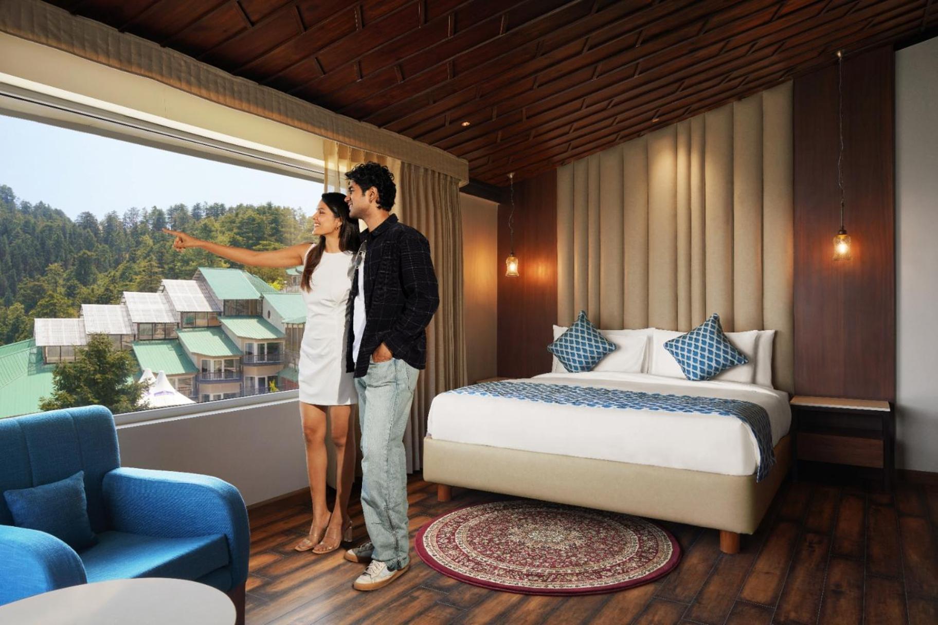 Deluxe King Room photo 1