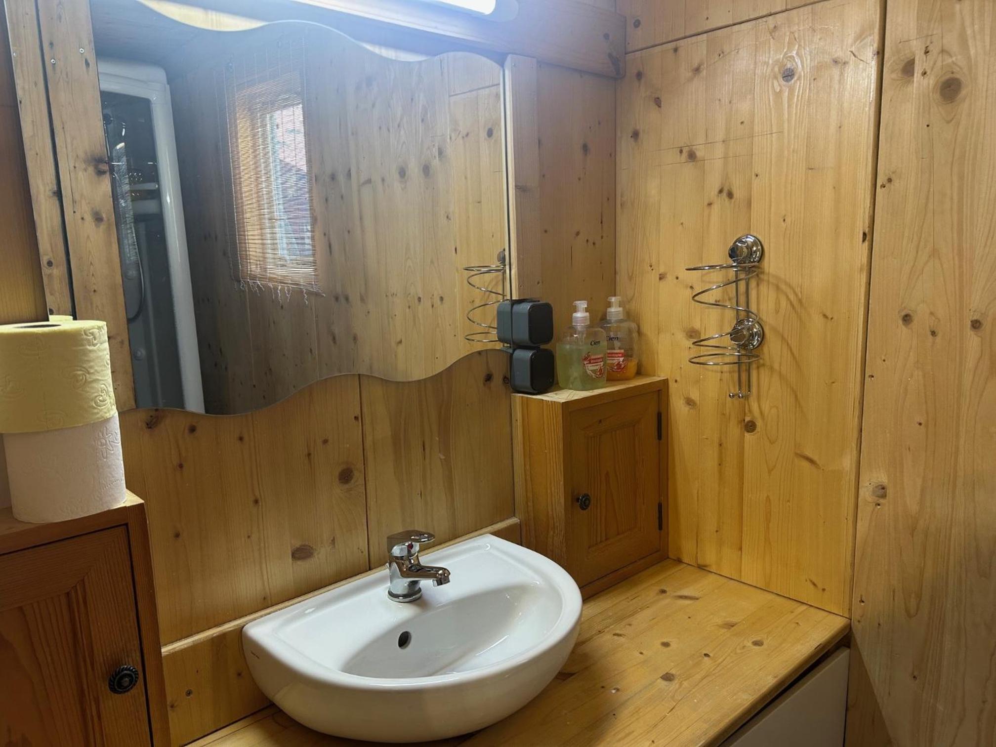 Two-Bedroom Chalet photo 3