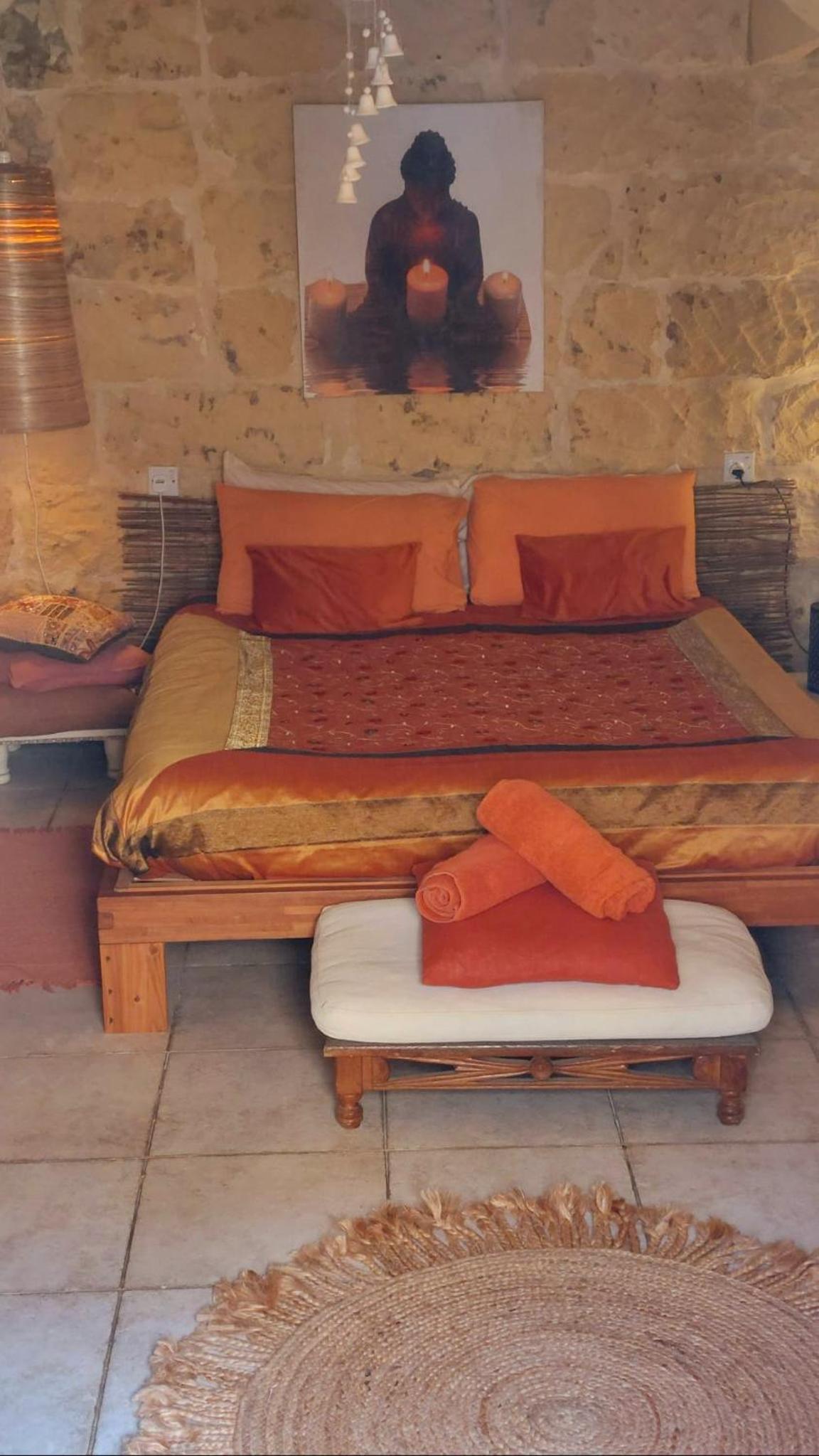 Deluxe Double Room with Shower - Photo 21