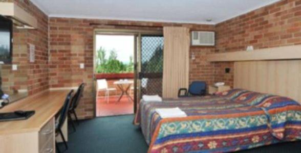 Standard Double Room - Photo 2