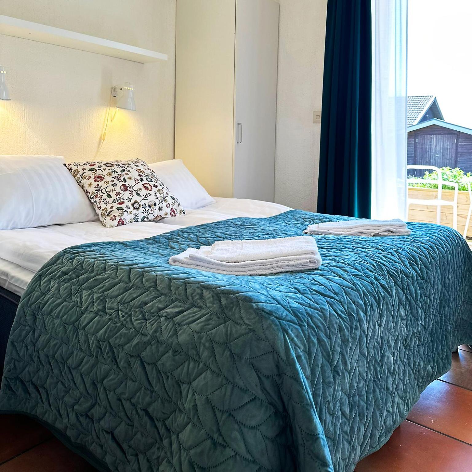 Double Room with Patio photo 3
