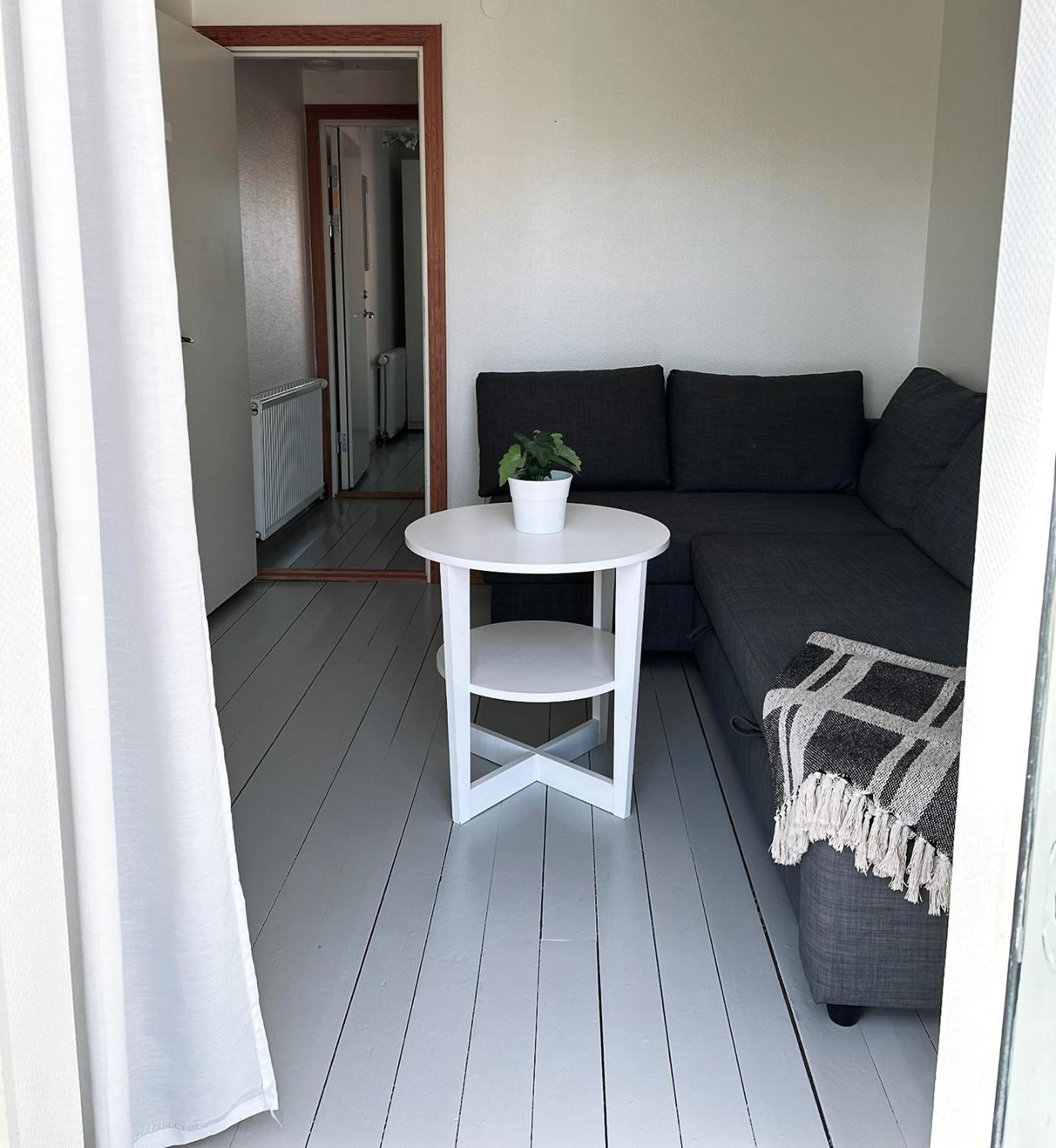 Family Room with Private Bathroom - Photo 1