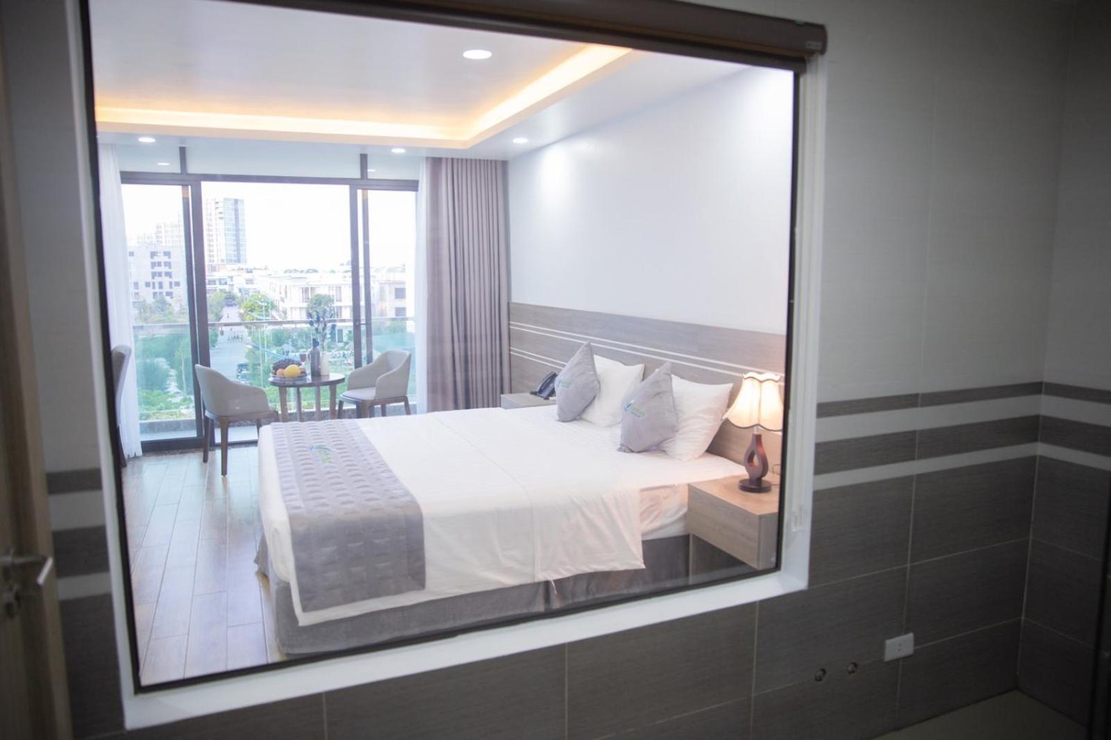 Deluxe Suite with Sea View photo 1