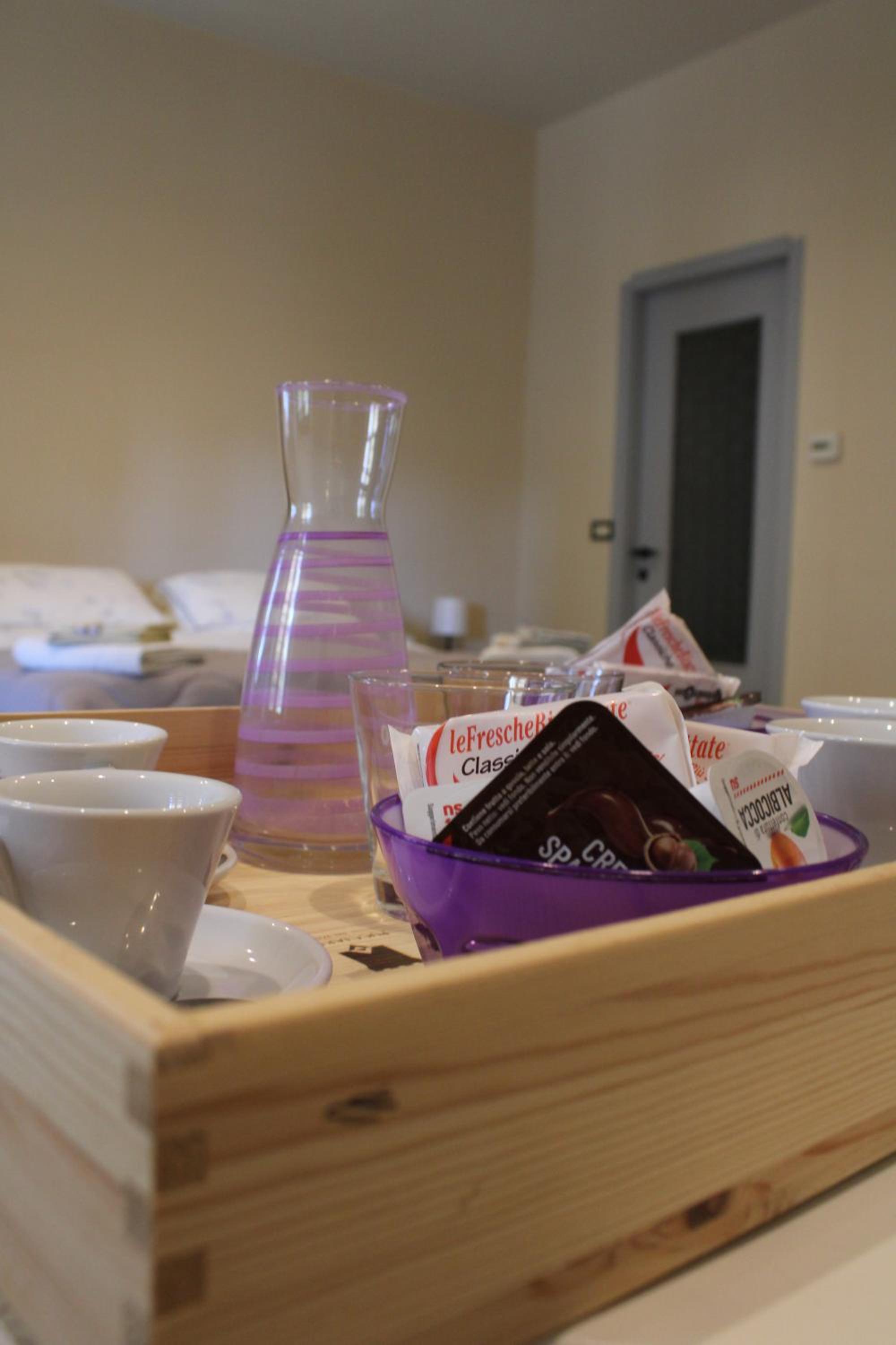 Budget Twin Room - Photo 9