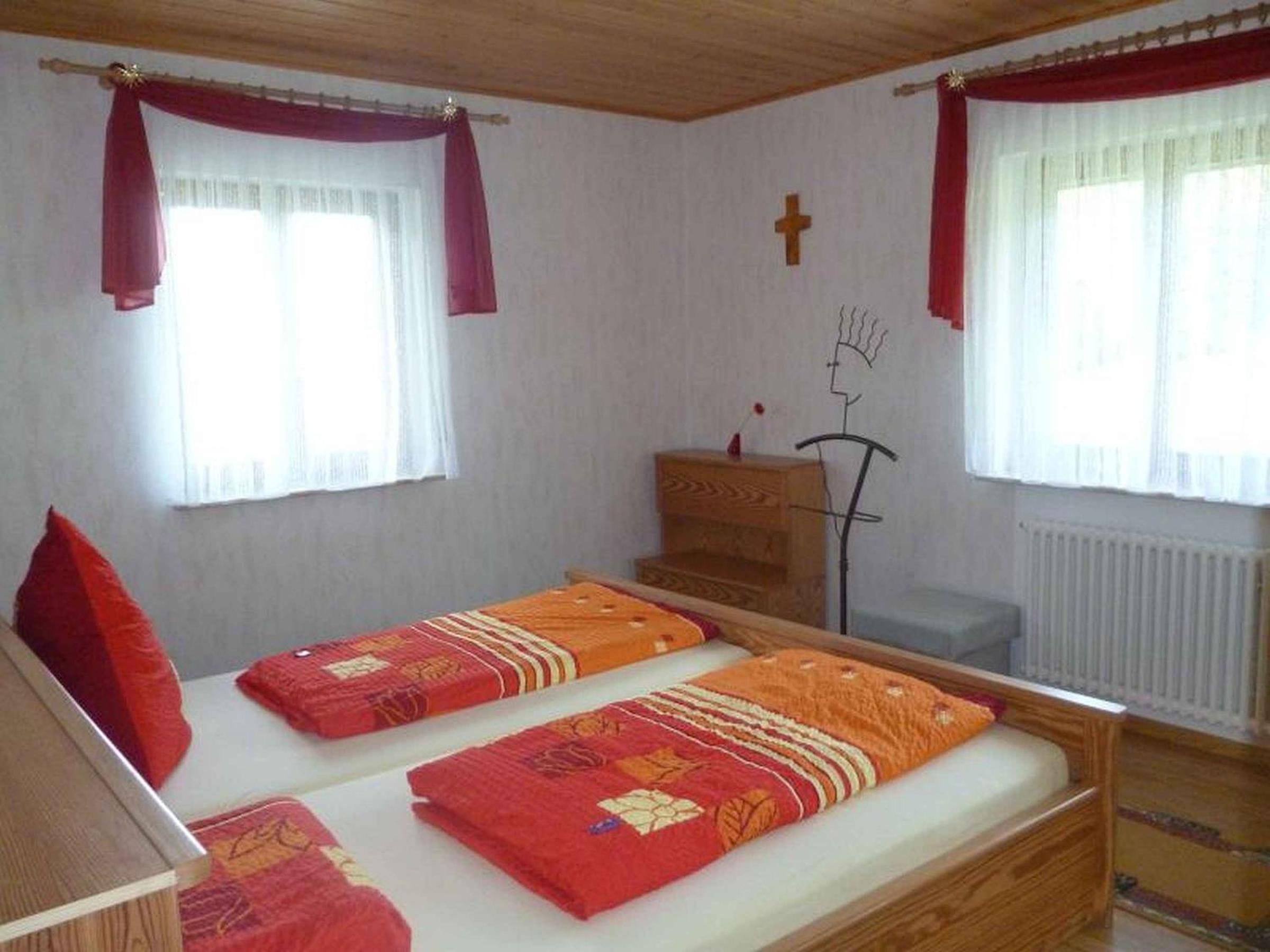Two-Bedroom Deluxe Apartment with Garden View photo 2