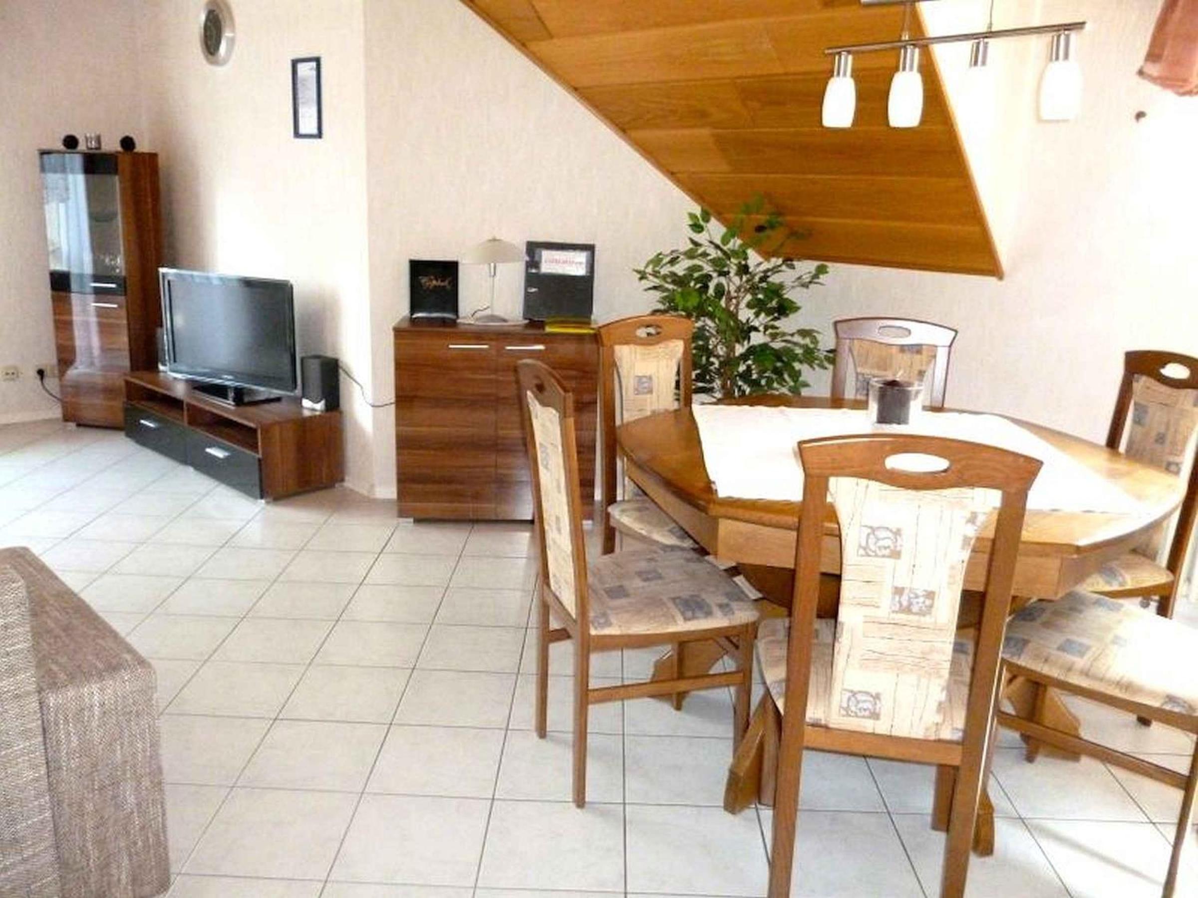 Two-Bedroom Deluxe Apartment with Garden View photo 2