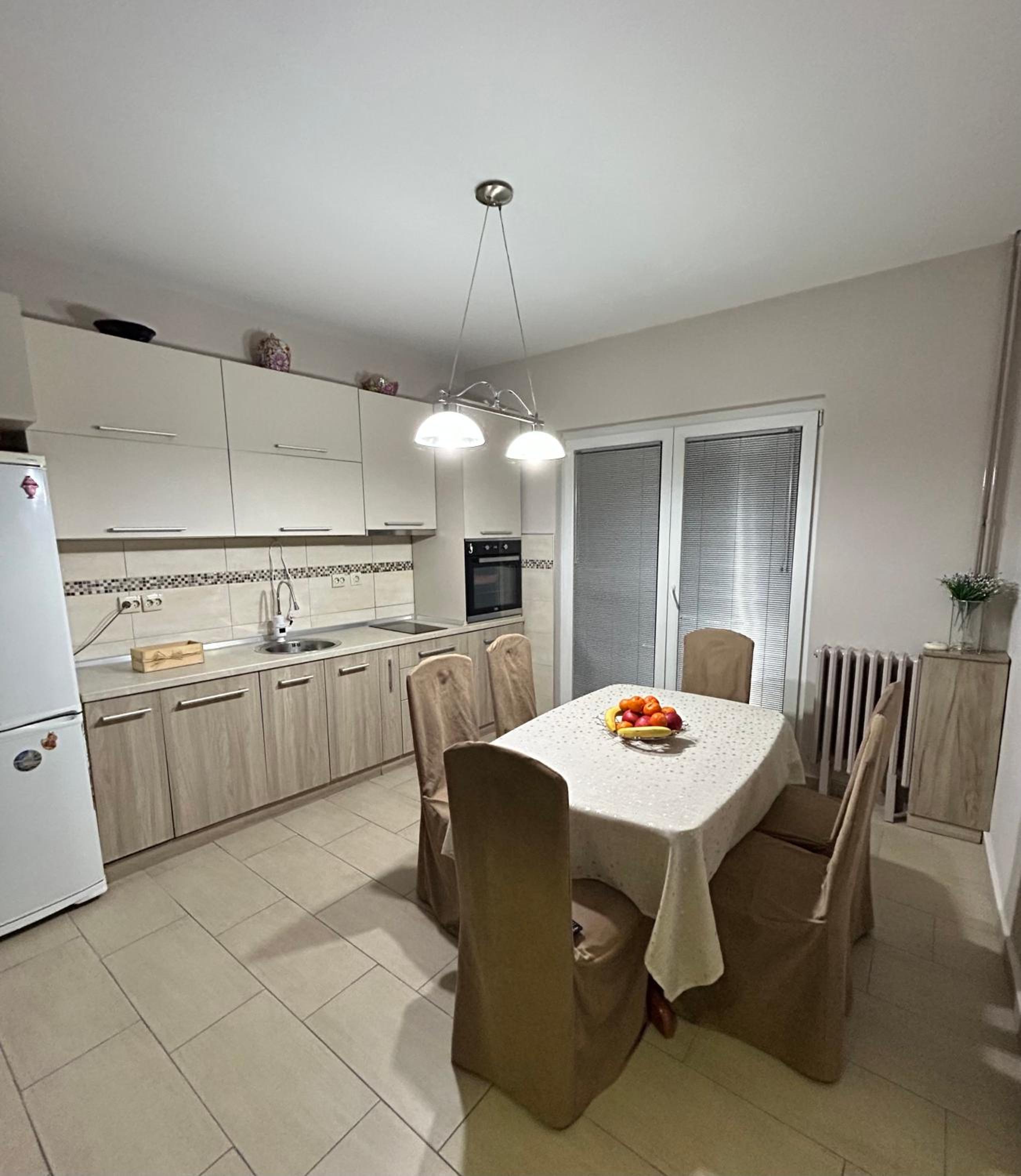 Apartment with Balcony photo 3