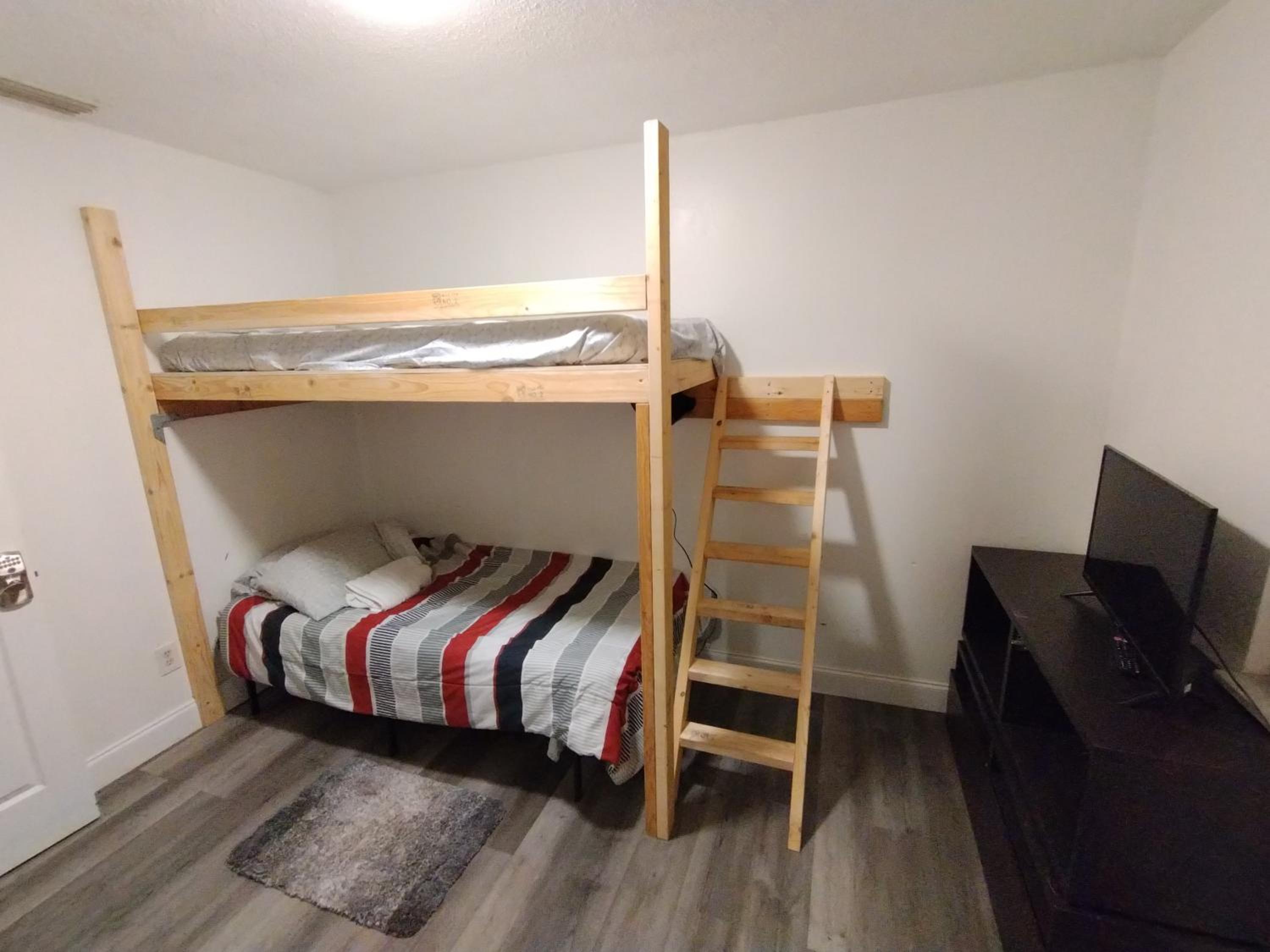 Bunk Bed in Mixed Dormitory Room photo 3