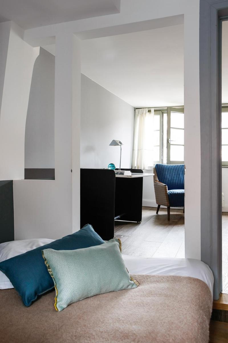 Suite - 11 photo 3