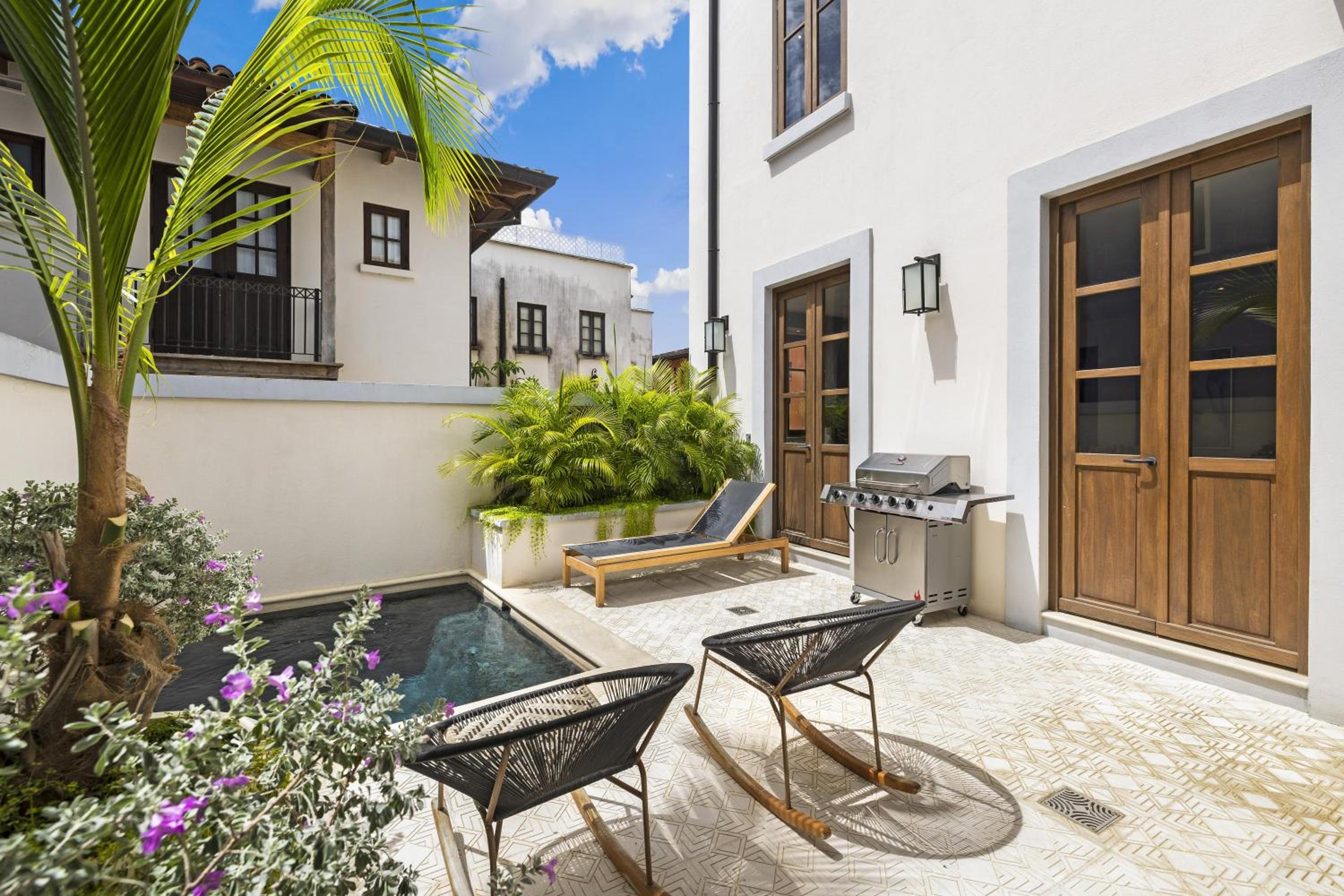 Four-Bedroom Vacation Home photo 3