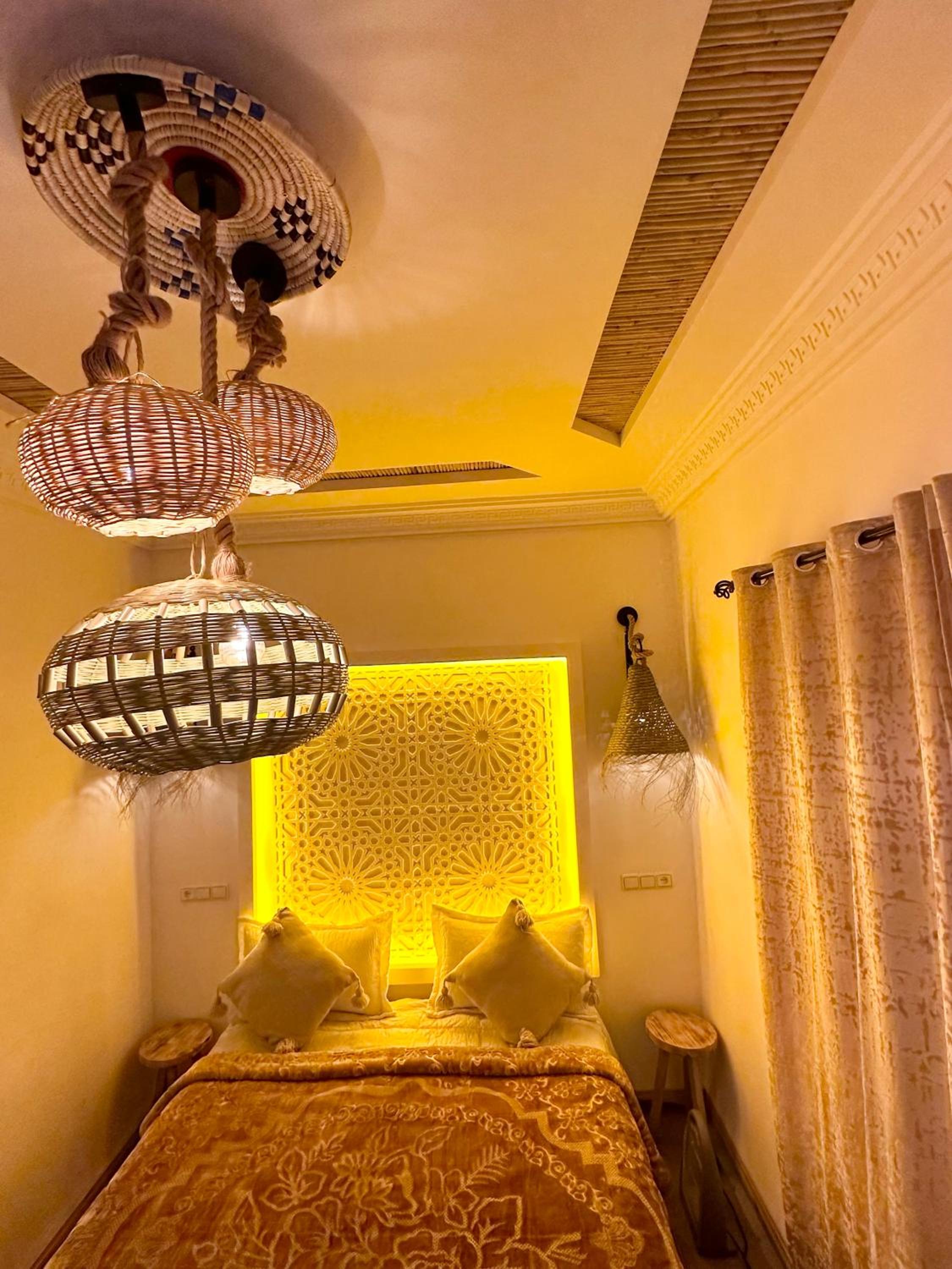 Double Room - Photo 8