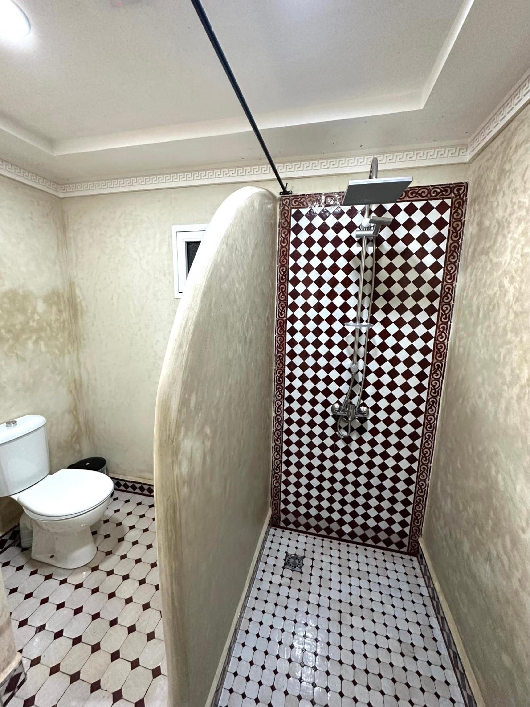 Double Room - Photo 5