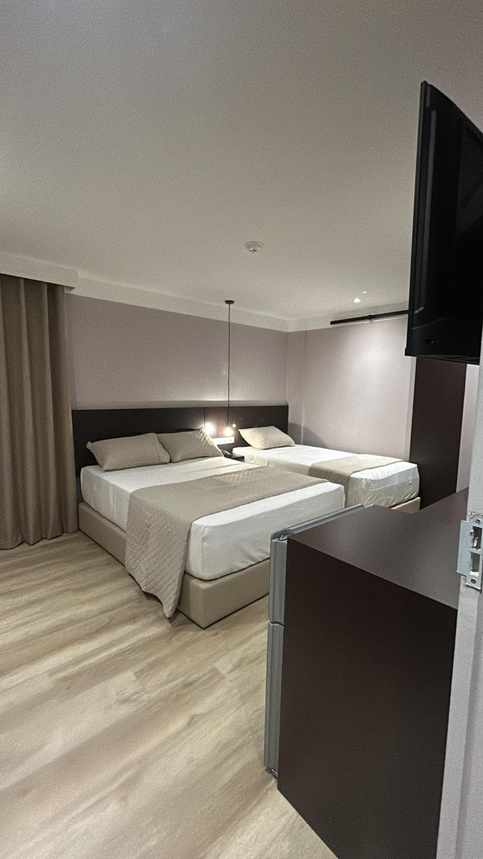 Deluxe Triple Room photo 2