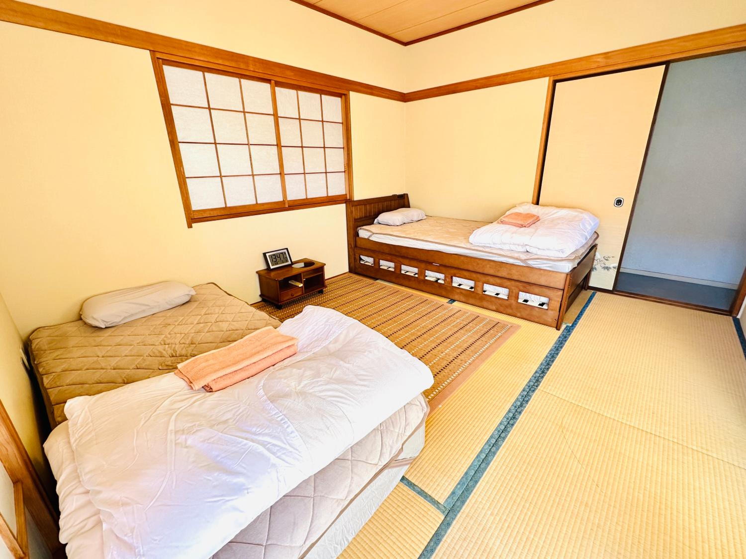 Budget Triple Room - Photo 3