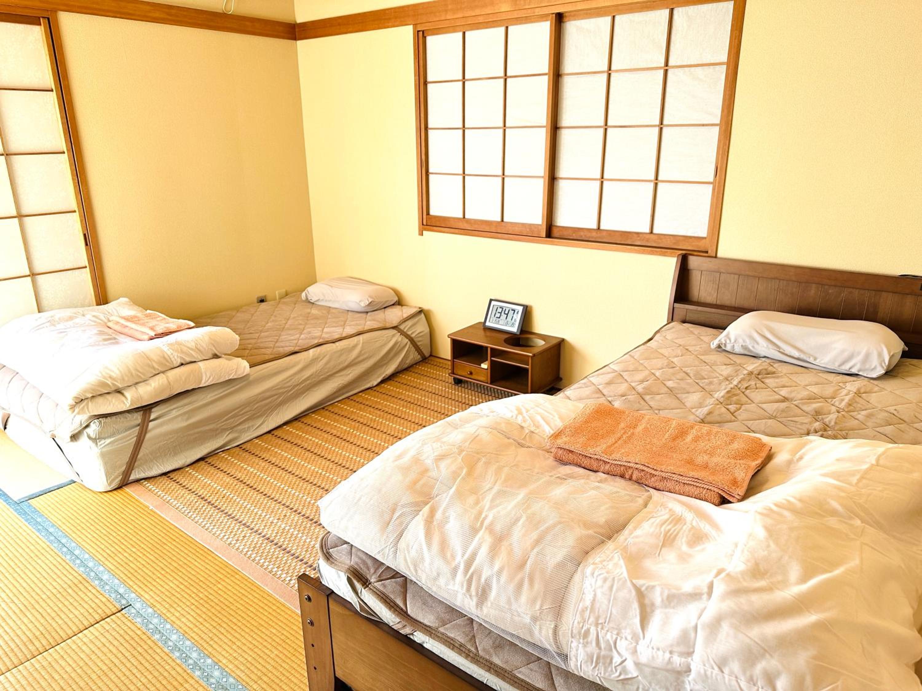 Budget Triple Room - Photo 2