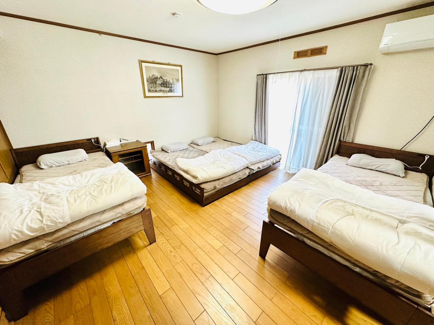 Quadruple Room with Garden View - Photo 8