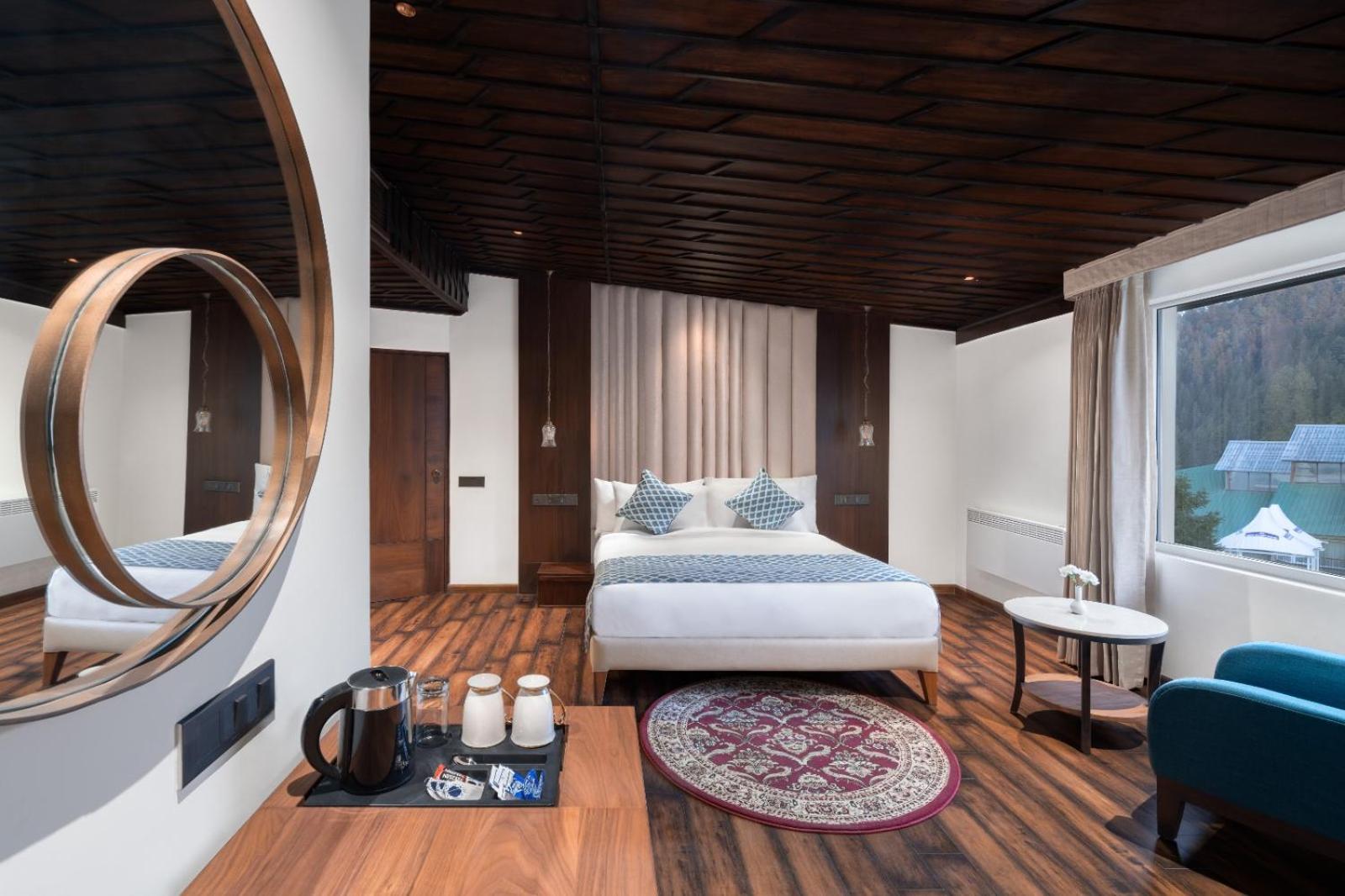 Deluxe King Room photo 3