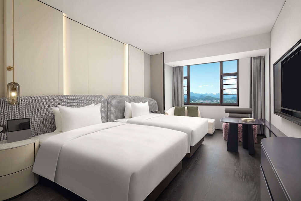 Room, 2 Twin Beds, Smoking, Lake View photo 1