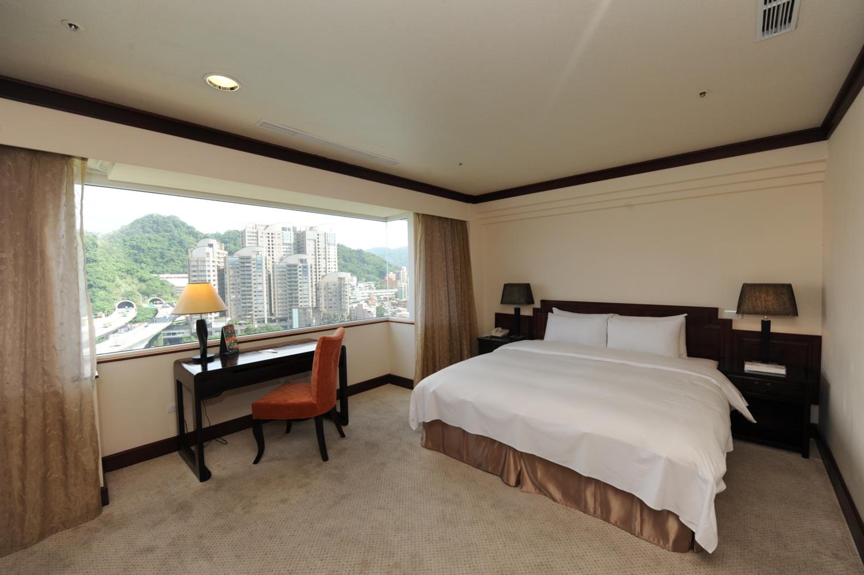 Premium Quadruple Room