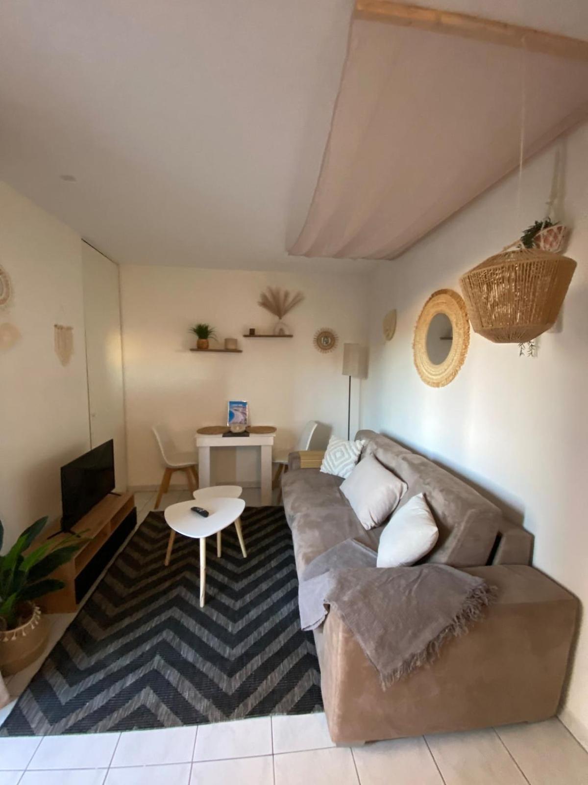 Studio with Terrace