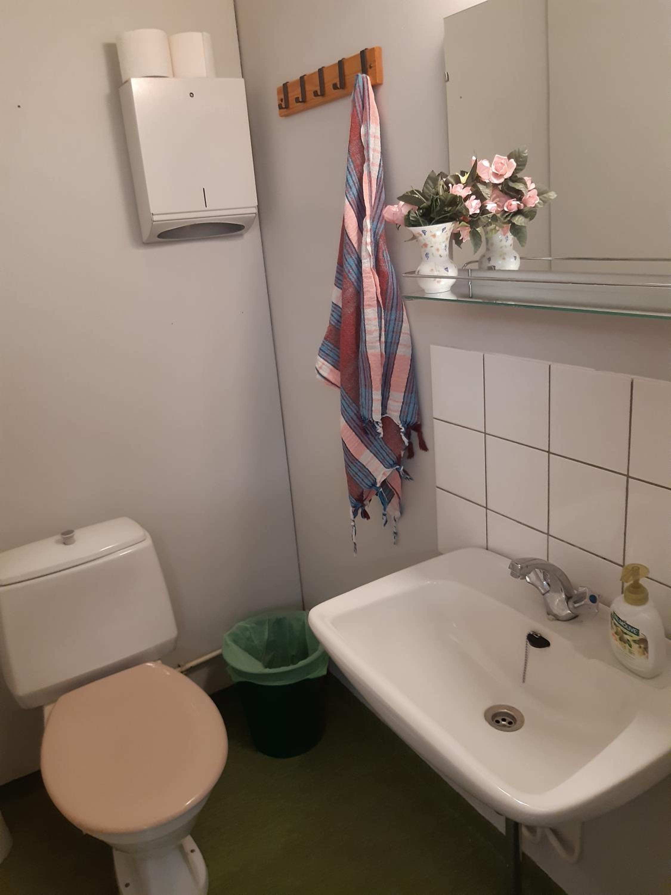 Two-Bedroom Apartment - Photo 4
