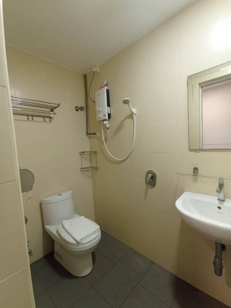 Twin Room - Photo 4