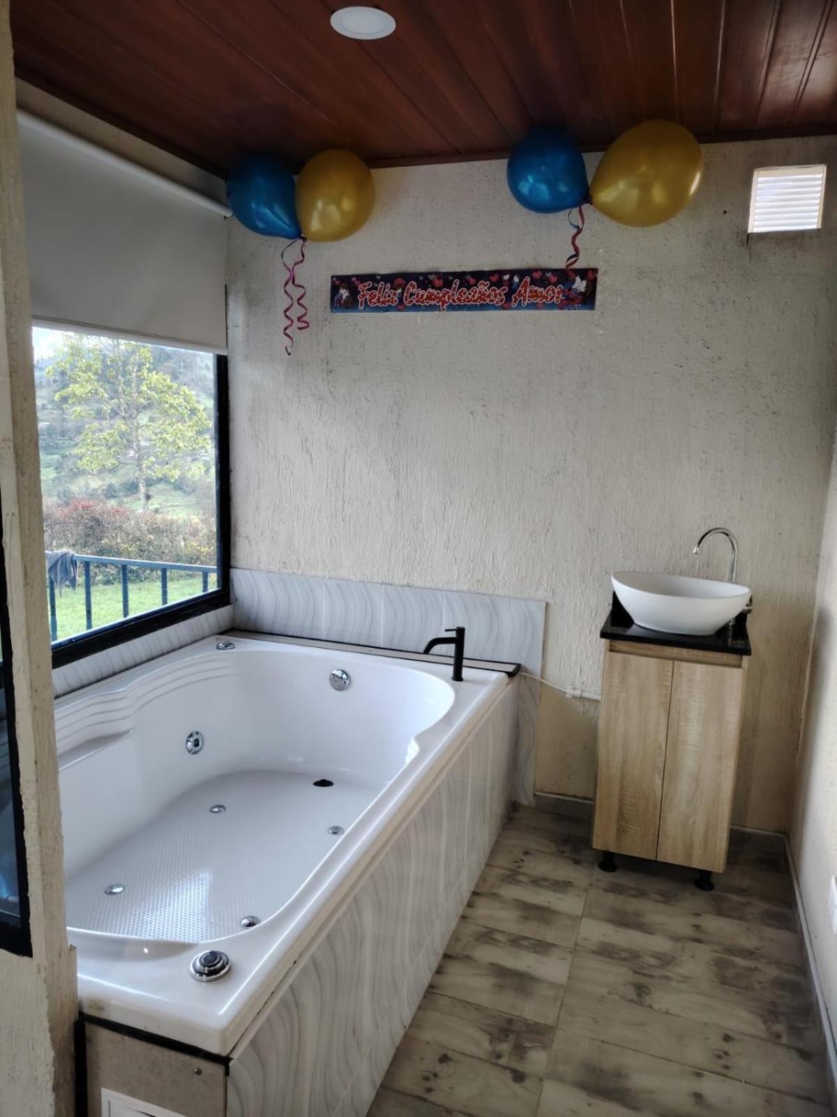 Double Room with Spa Bath photo 1