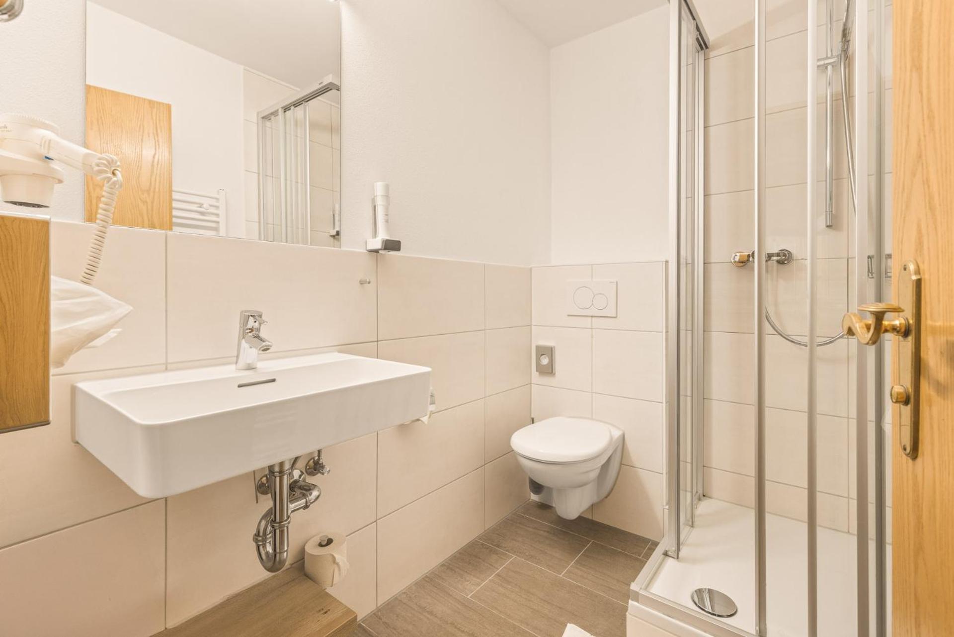 One-Bedroom Apartment with Balcony
