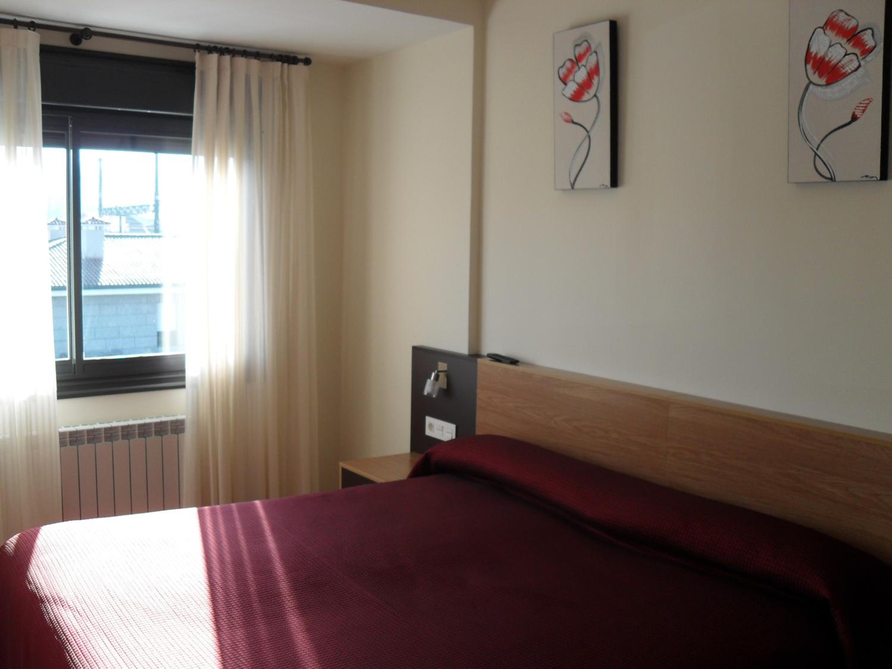 Double Room With Private Bathroom - Photo 4