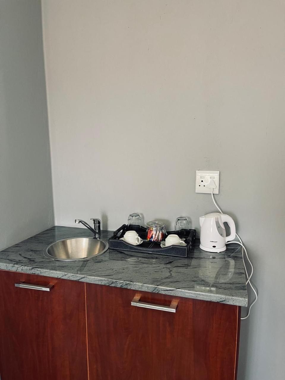 Budget Double Room photo 2
