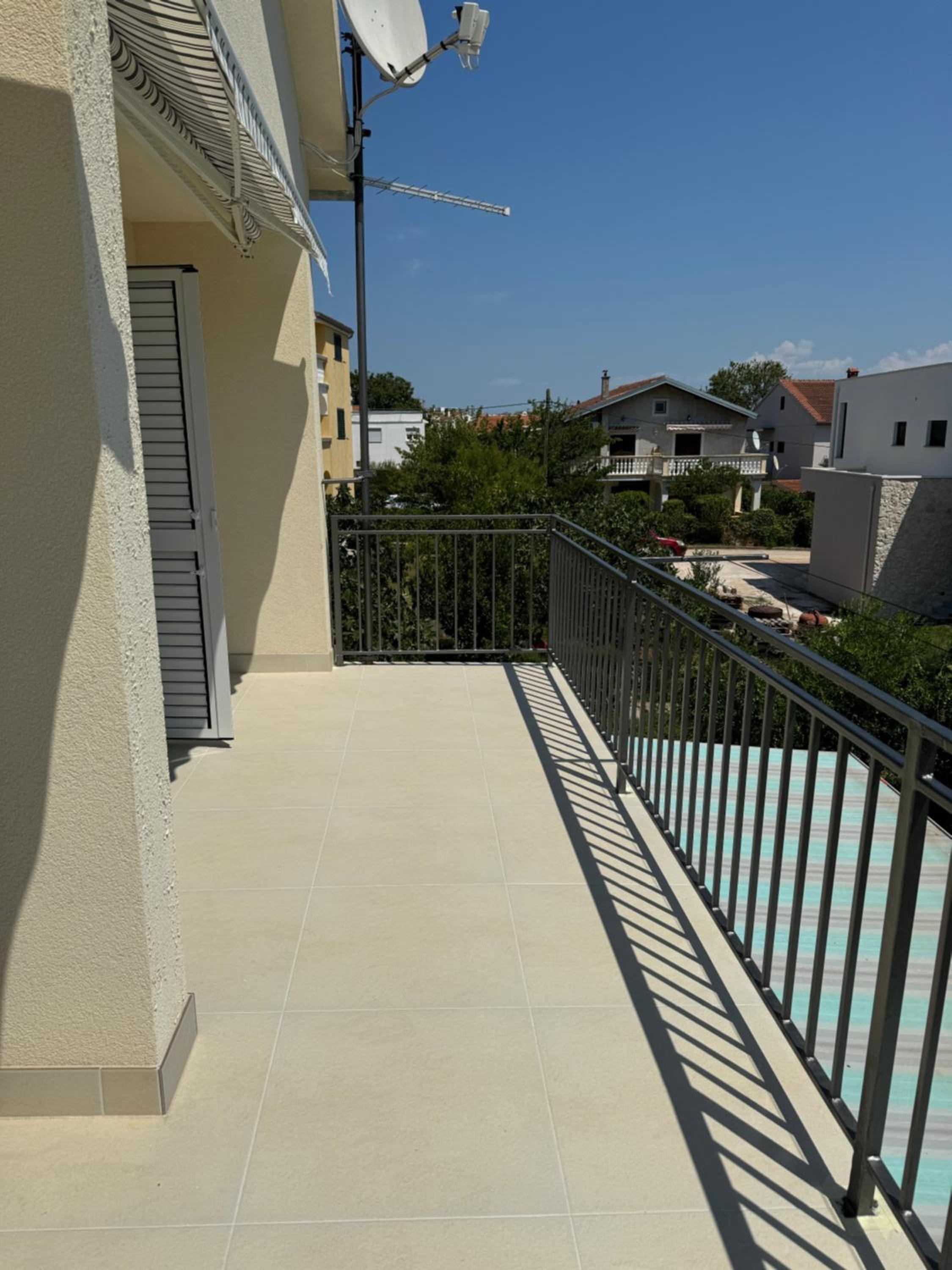 One-Bedroom Apartment with Terrace photo 2