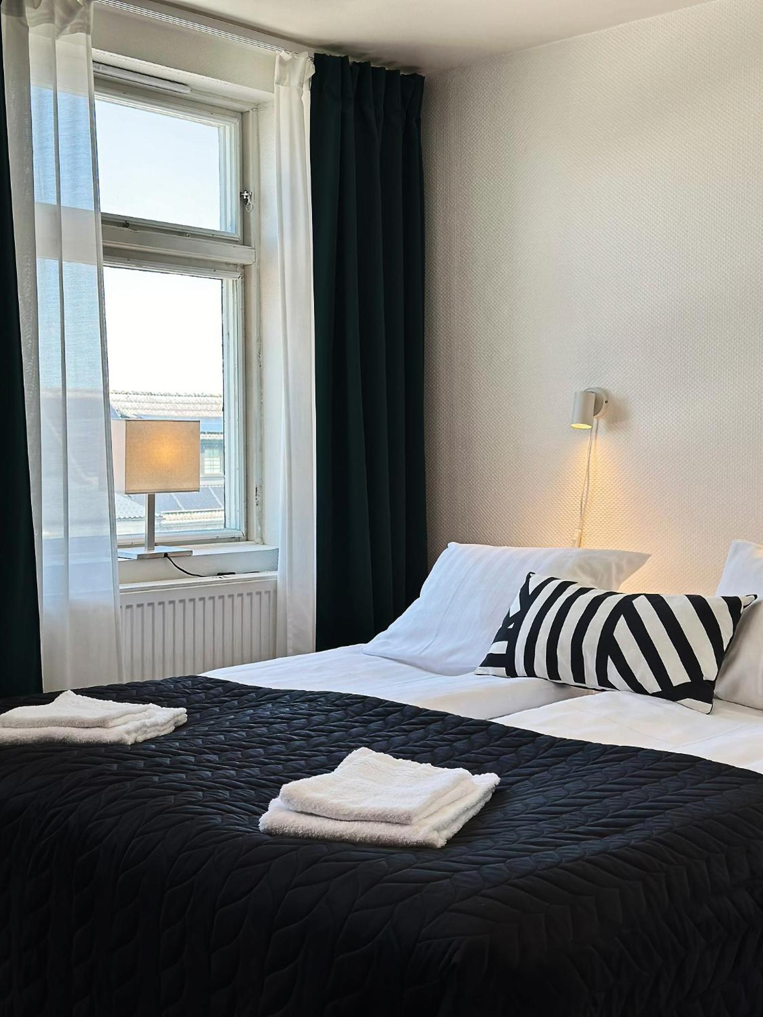 Double Room with Private Bathroom photo 3
