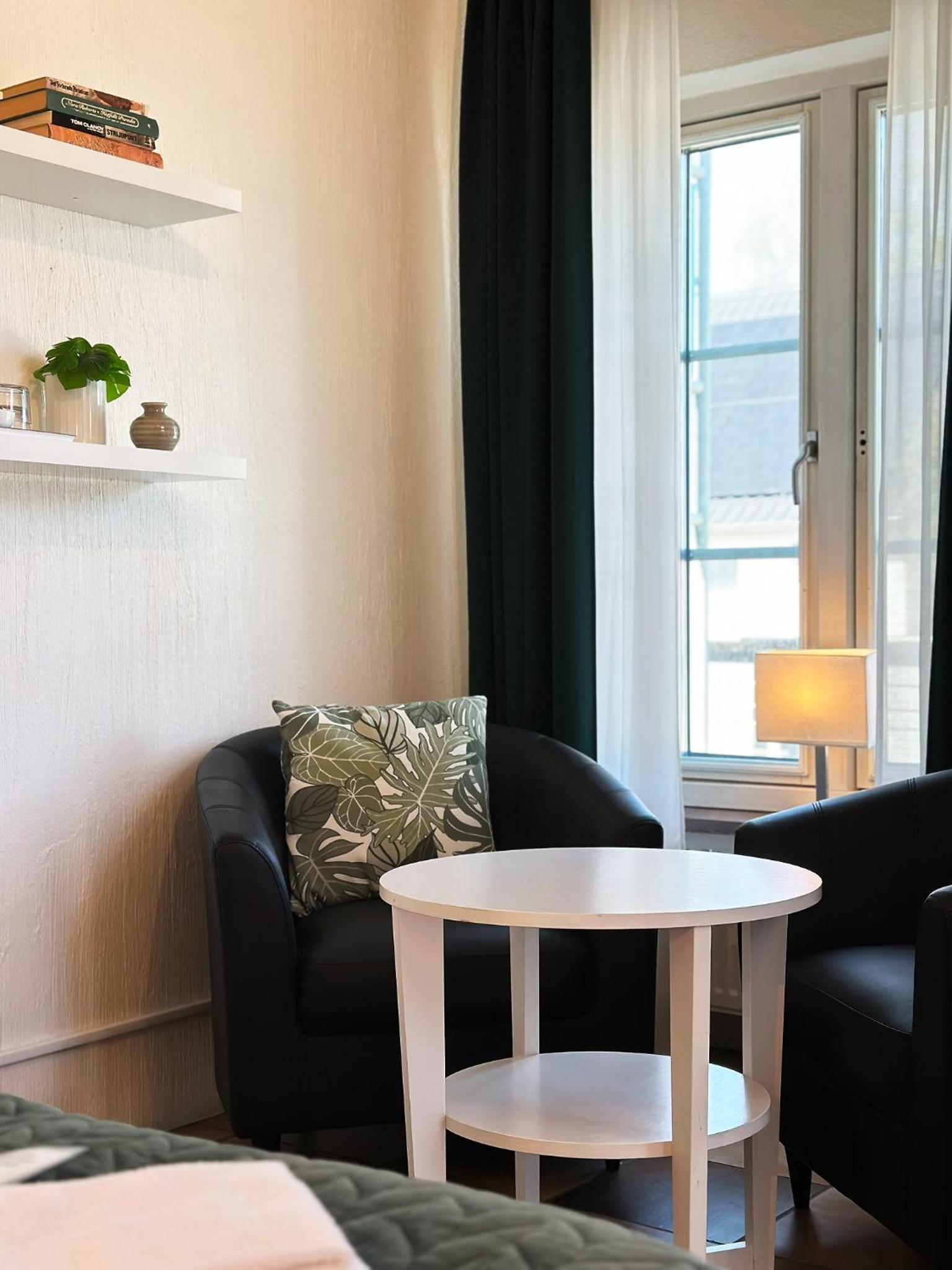 Double Room with Private Bathroom photo 1