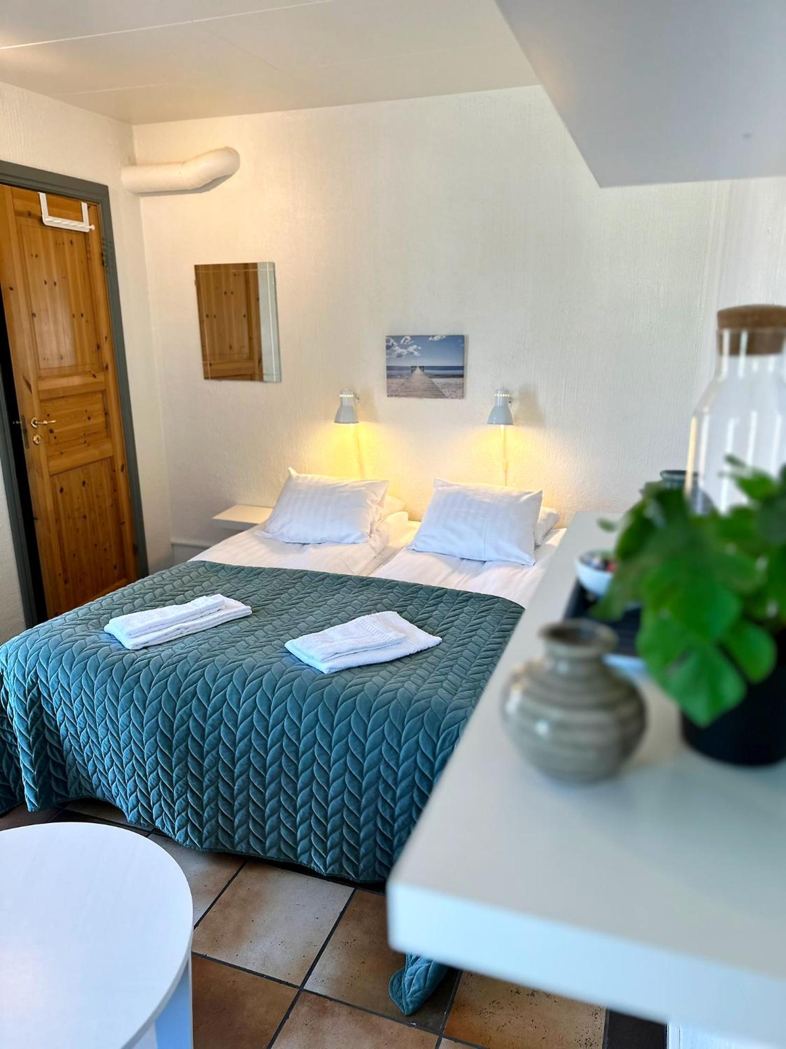 Double Room with Private Bathroom photo 2
