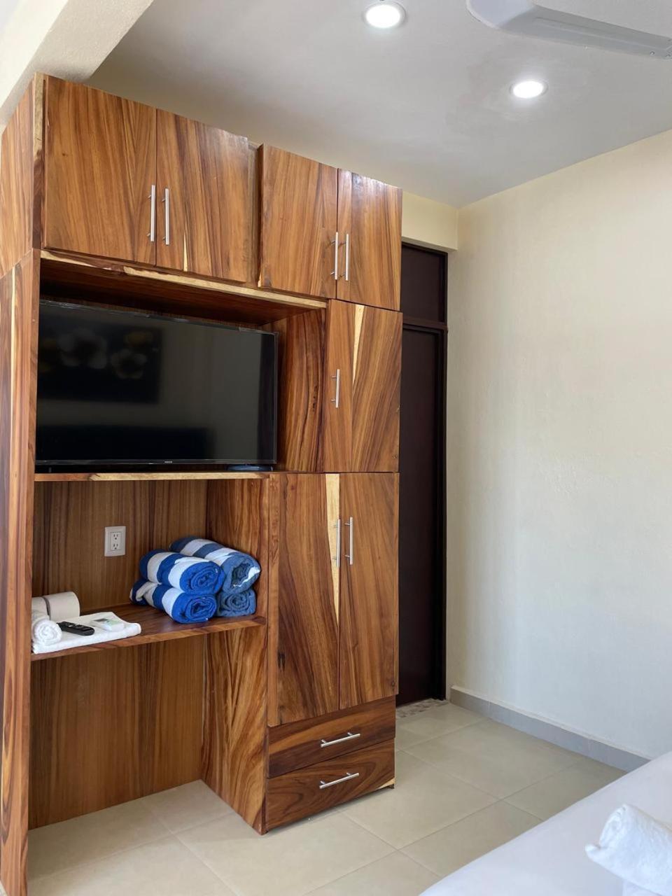 Deluxe Double Room with Two Double Beds photo 2