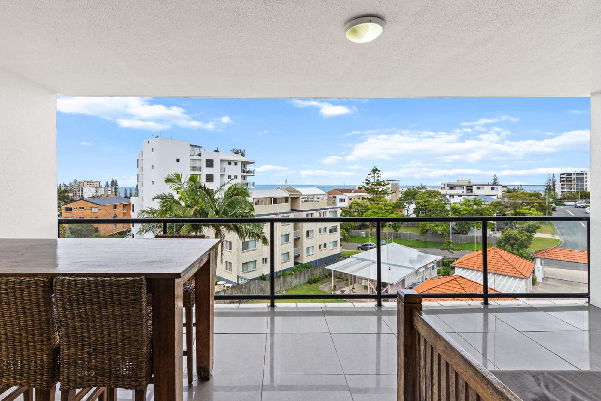 Three-Bedroom Apartment with Ocean View photo 3