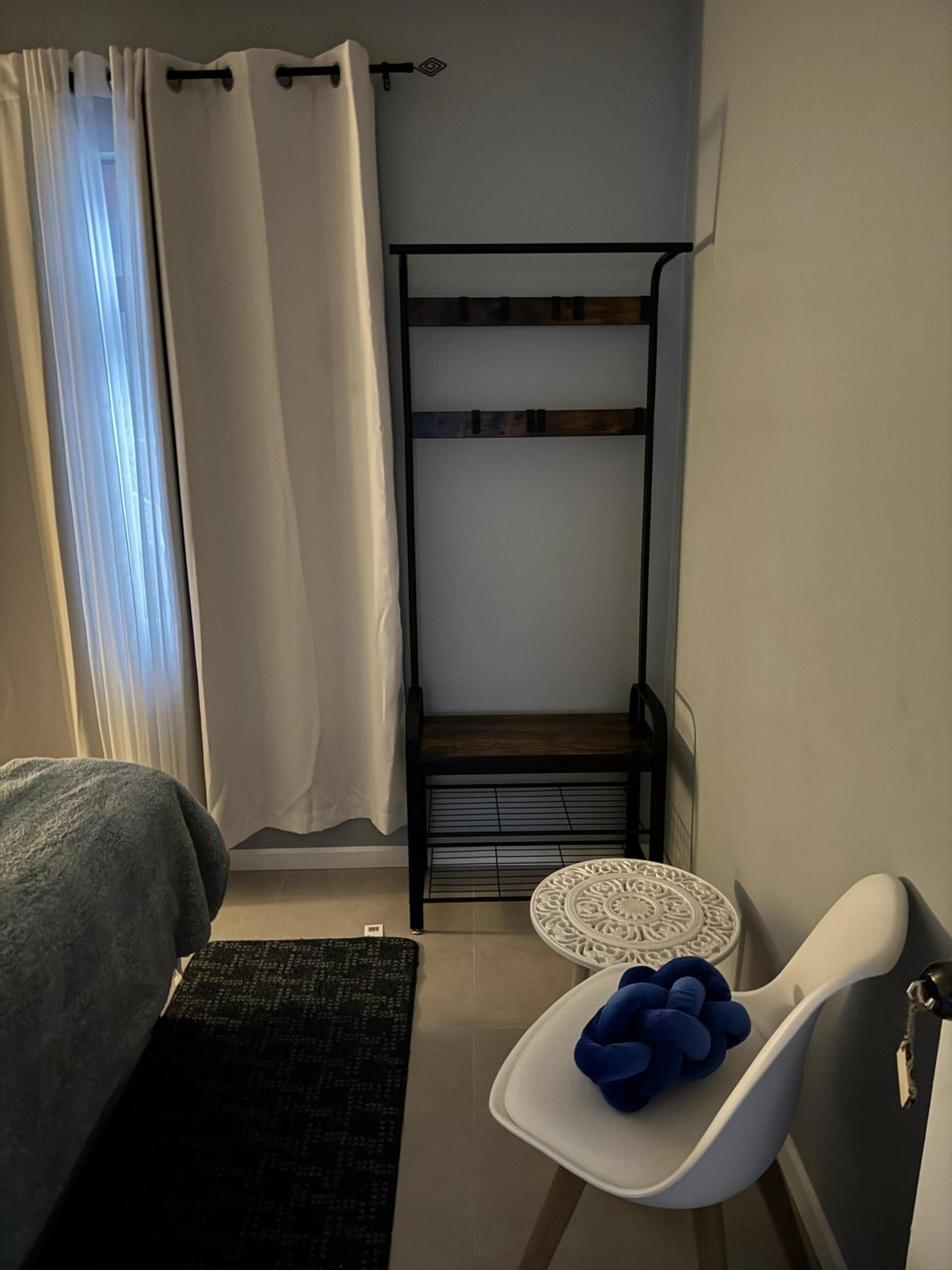Double Room with Shared Bathroom photo 2