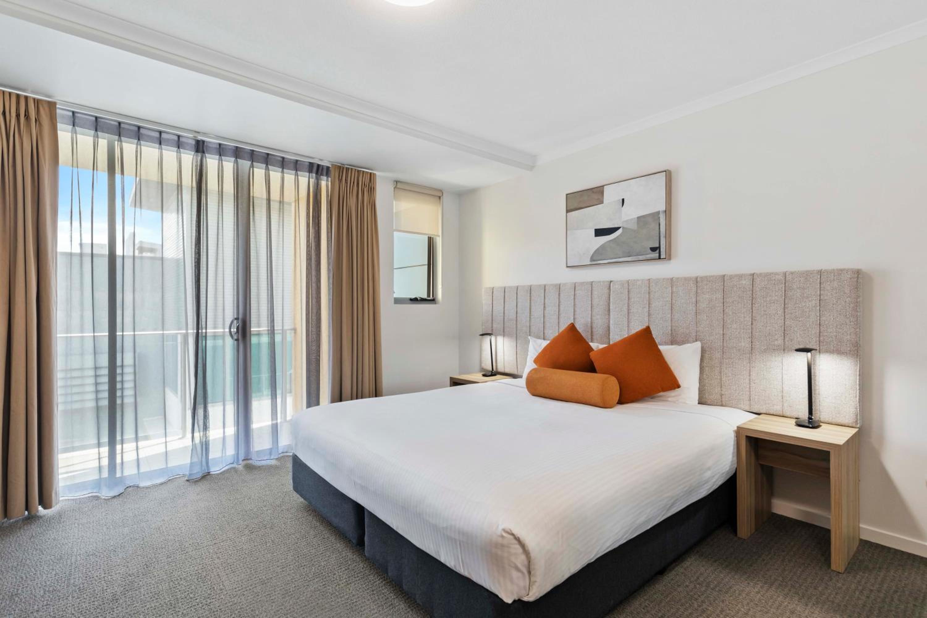 King Room with Roll-In Shower - Disability Access