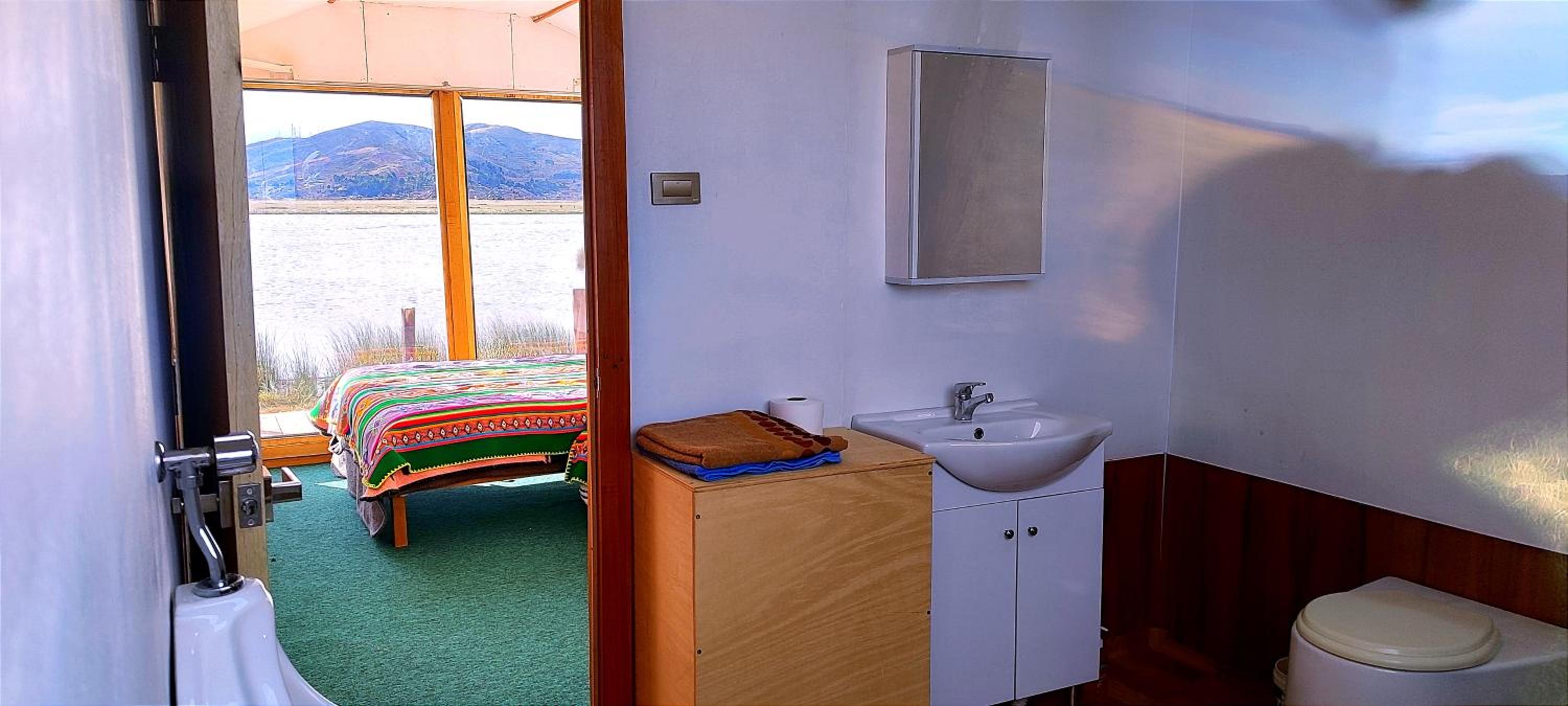 Double Room with Lake View photo 2