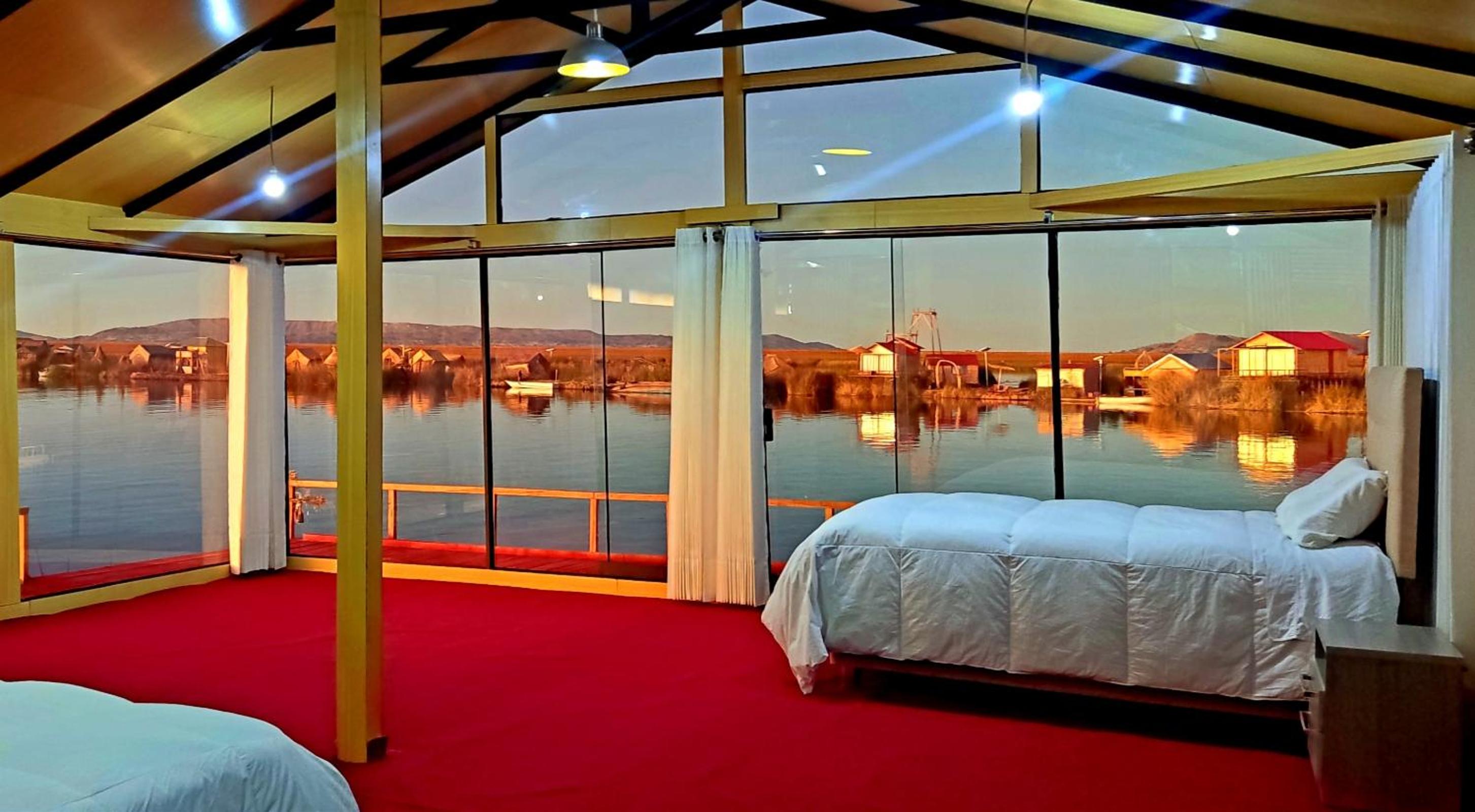 Suite with Lake View photo 2