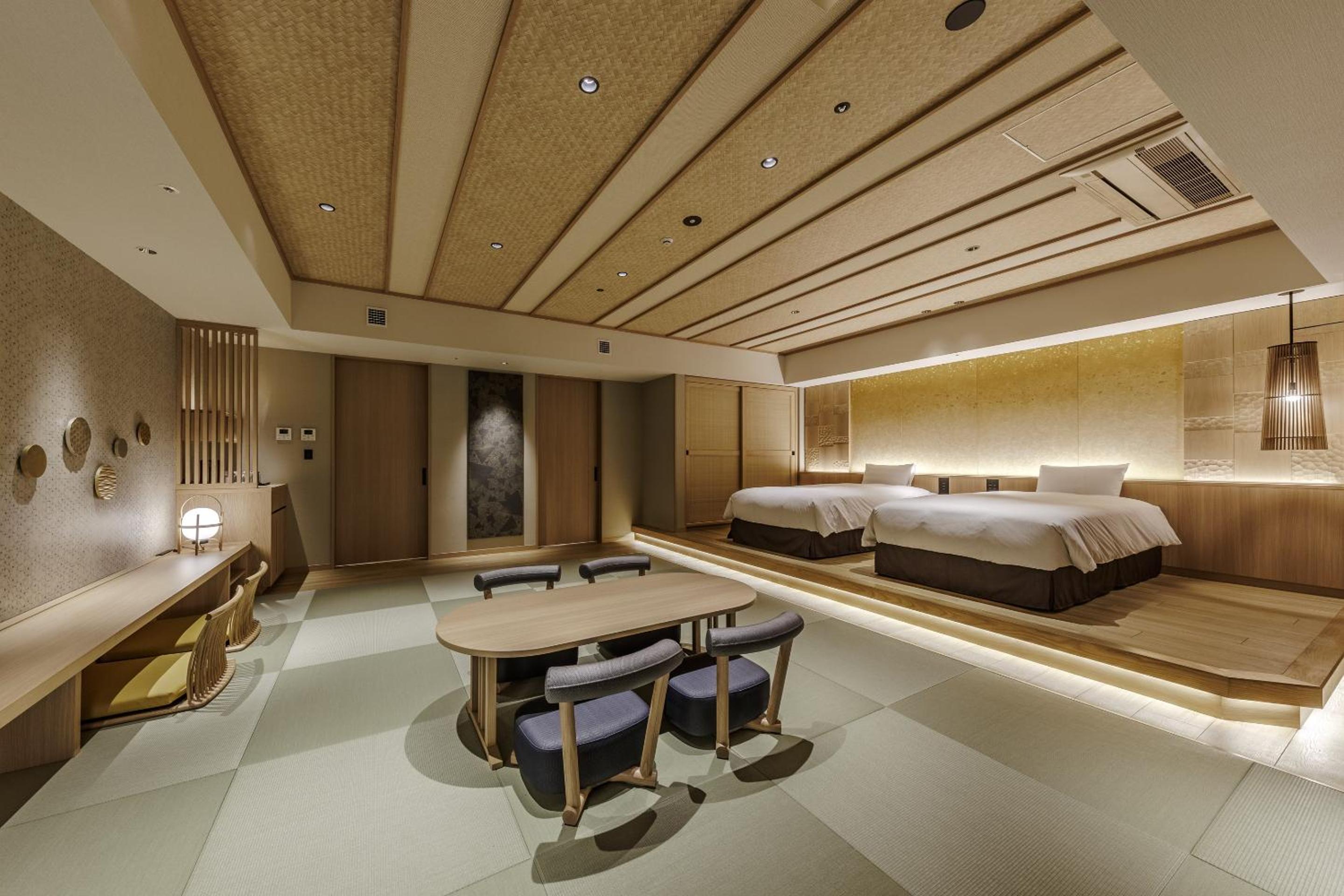HOSHI KAN Junior Suite Room with Tatami Area with Ocean View (71㎡) 2-6F - Buffet Breakfast and Dinner Included (WA DINING HOSHI) - The Number of Beds / Futons Depends on the Number of Guests