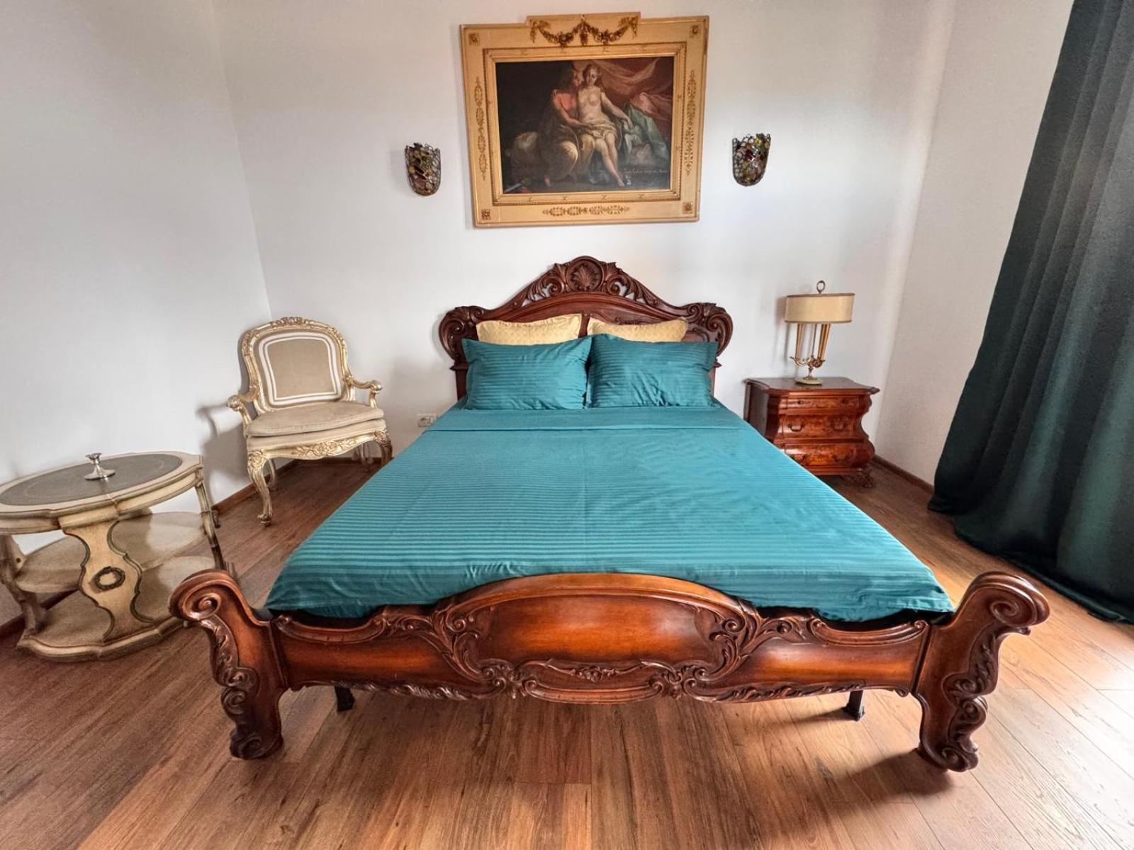 Deluxe Double Room (2 Adults + 1 Child) photo 1