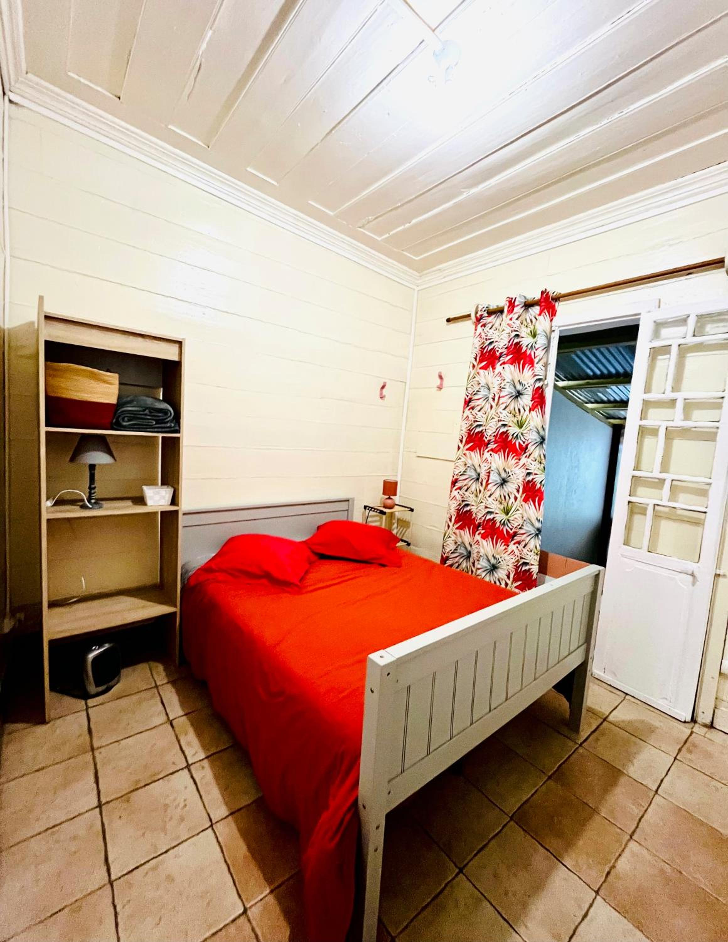 Double Room with Private External Bathroom photo 2