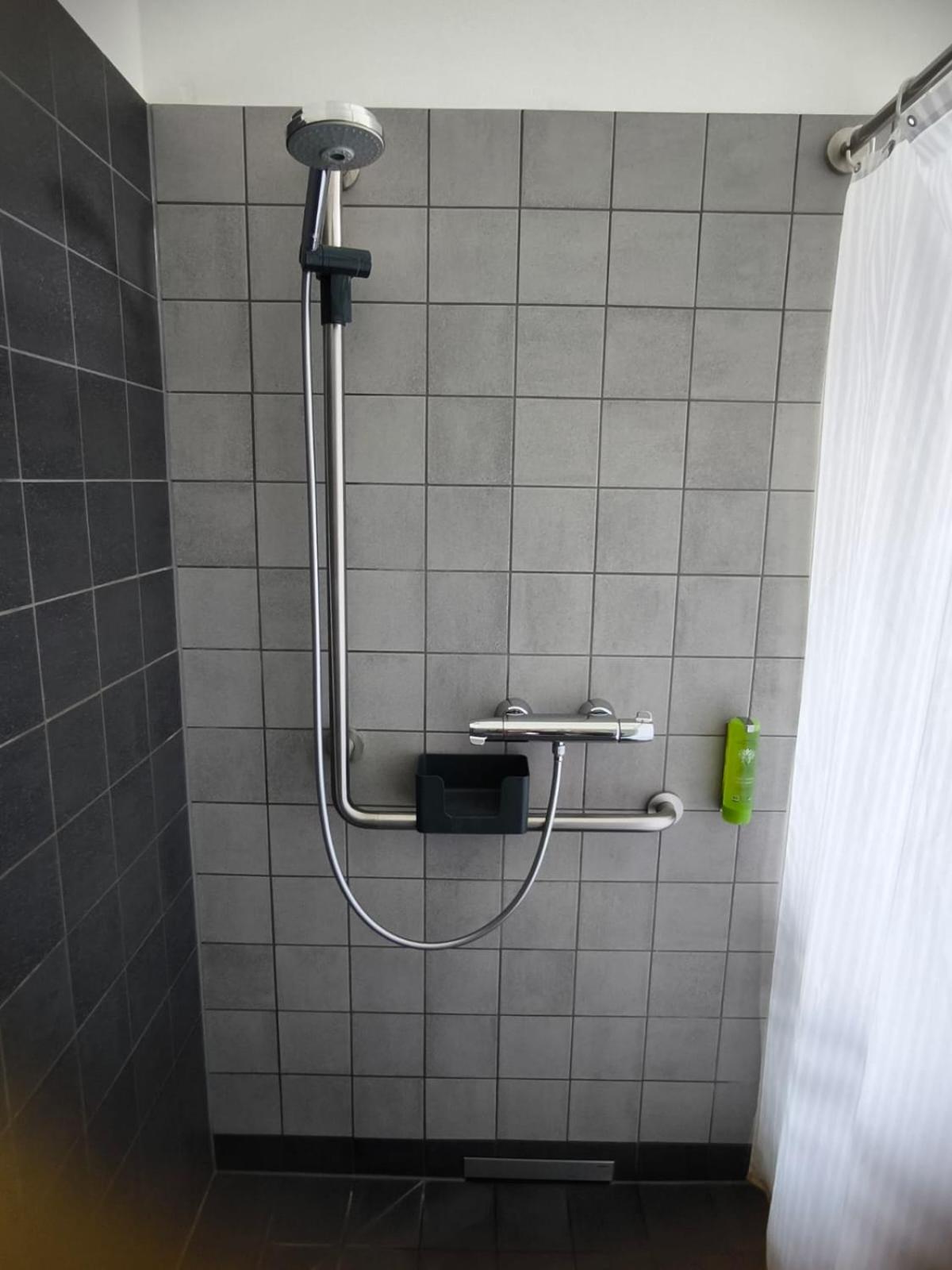 Double Room - Disability Access photo 3