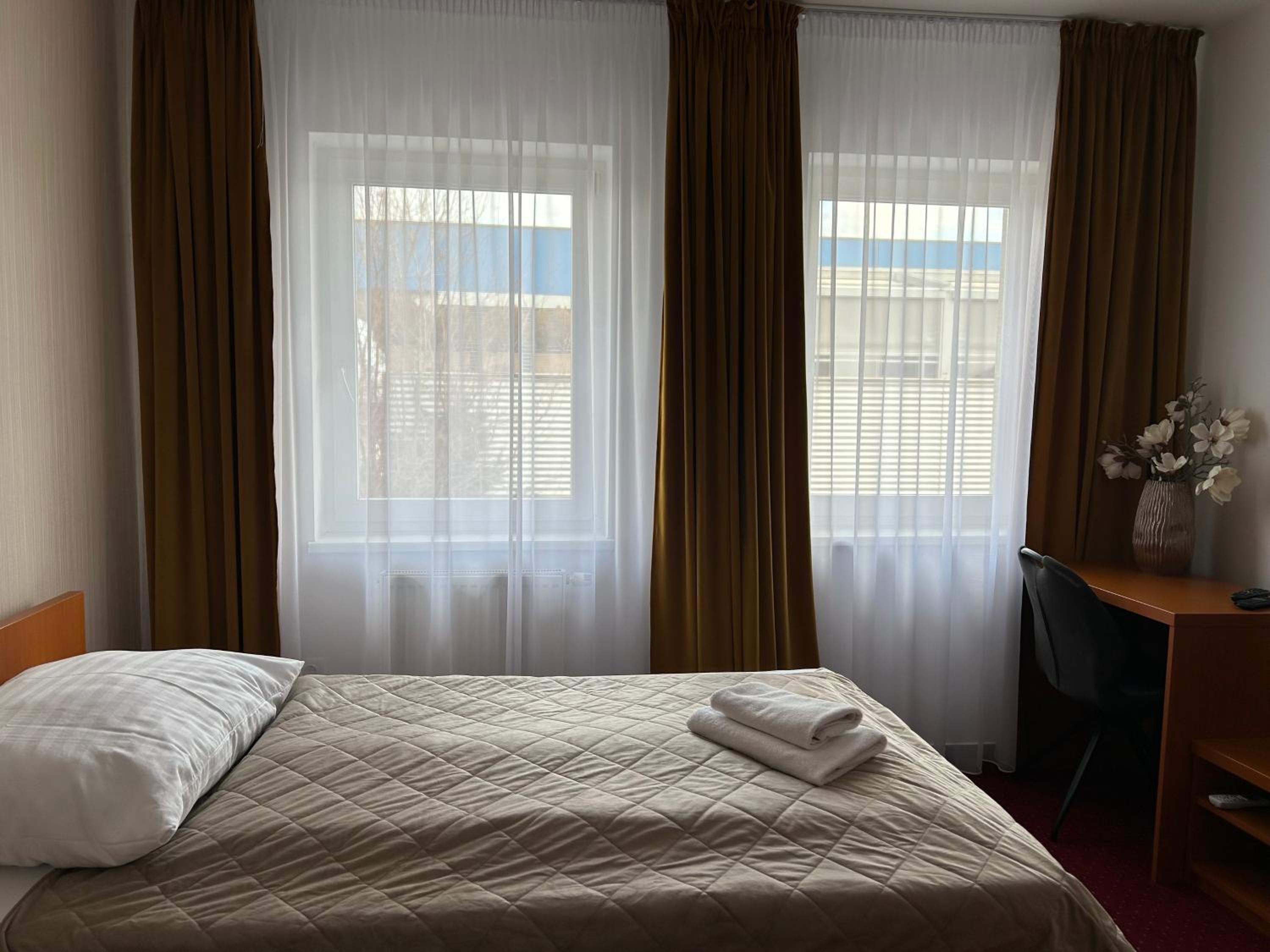Standard Triple Room - Photo 12