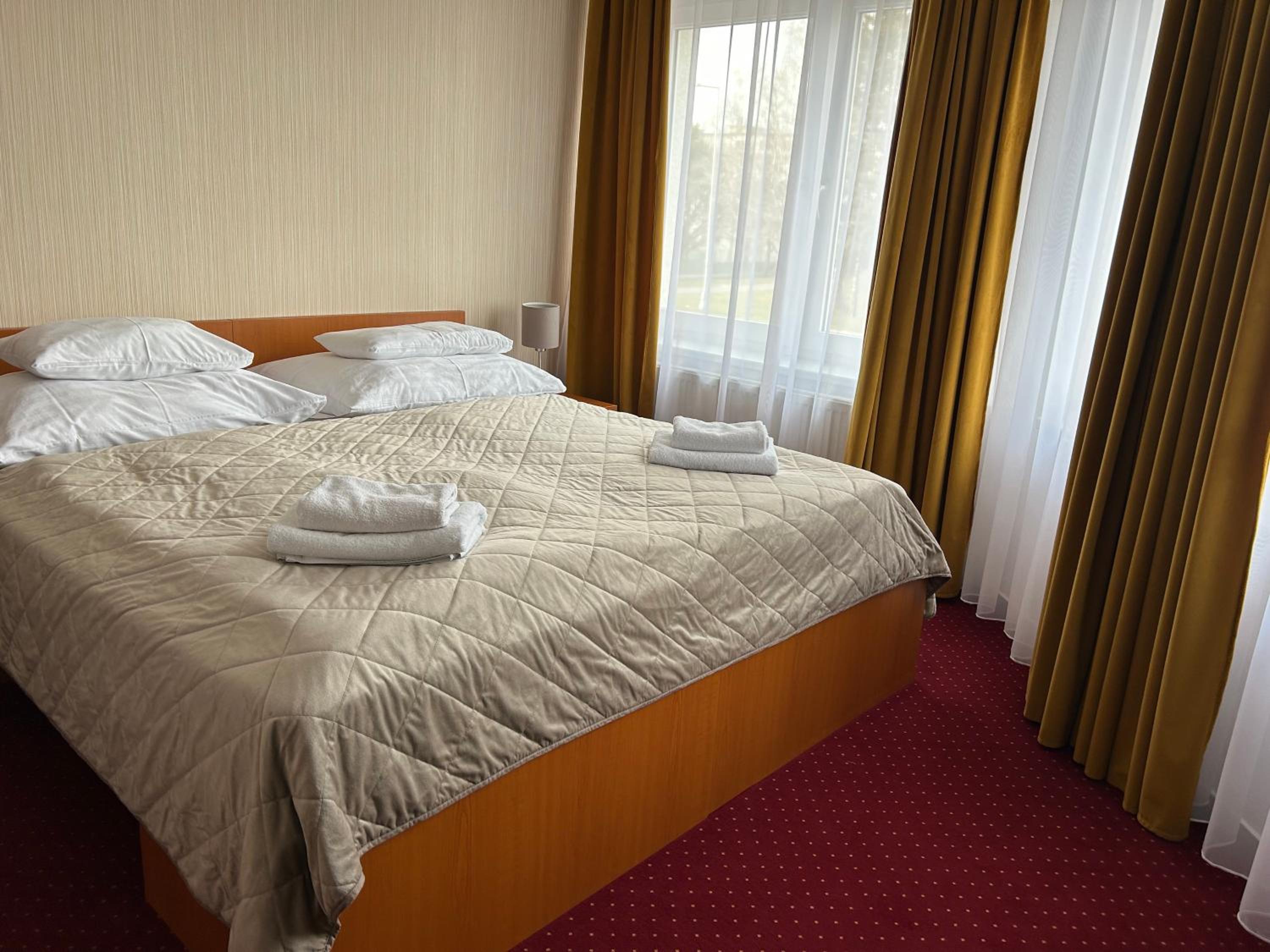 Standard Triple Room - Photo 6