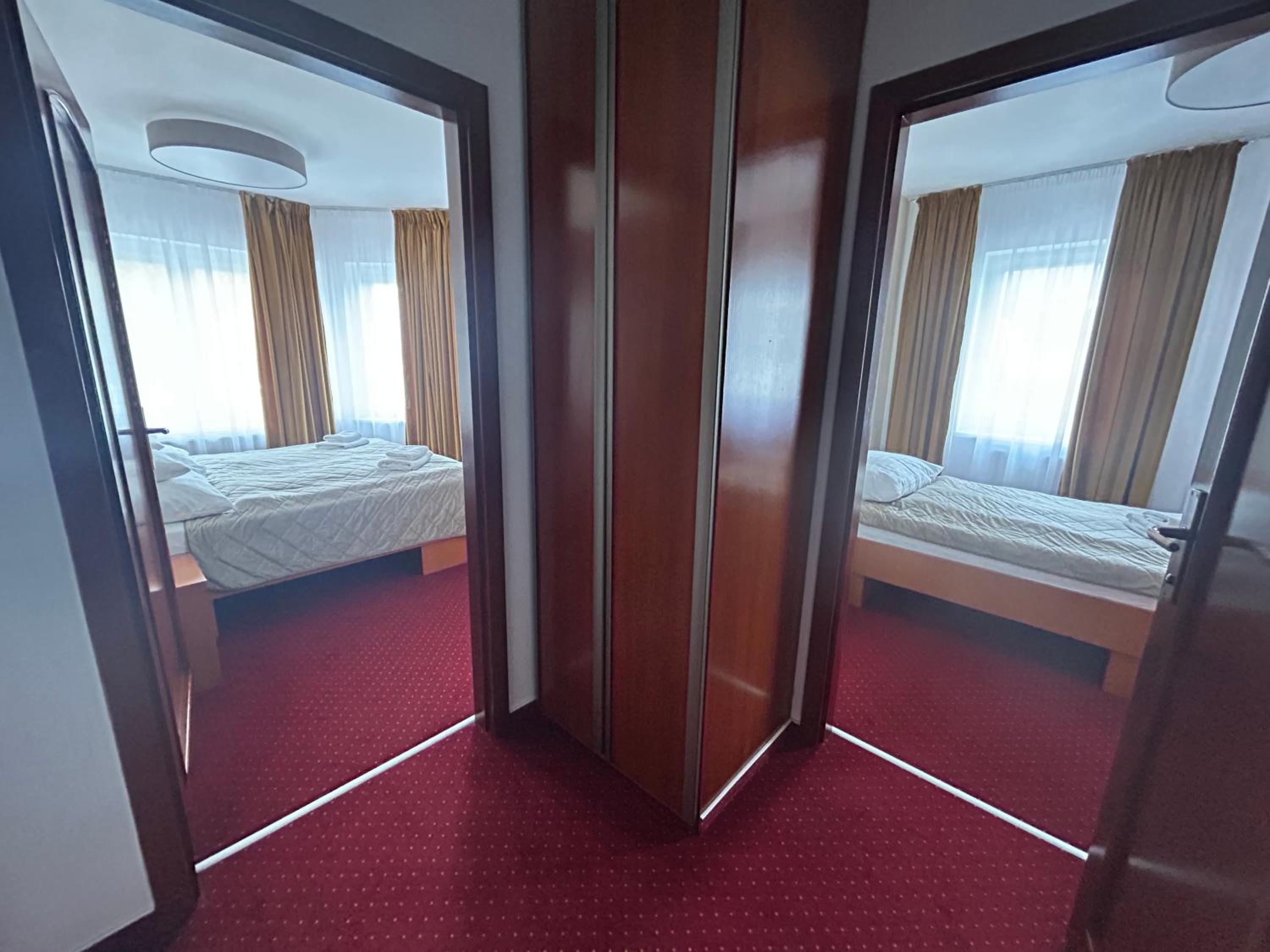 Standard Triple Room - Photo 4