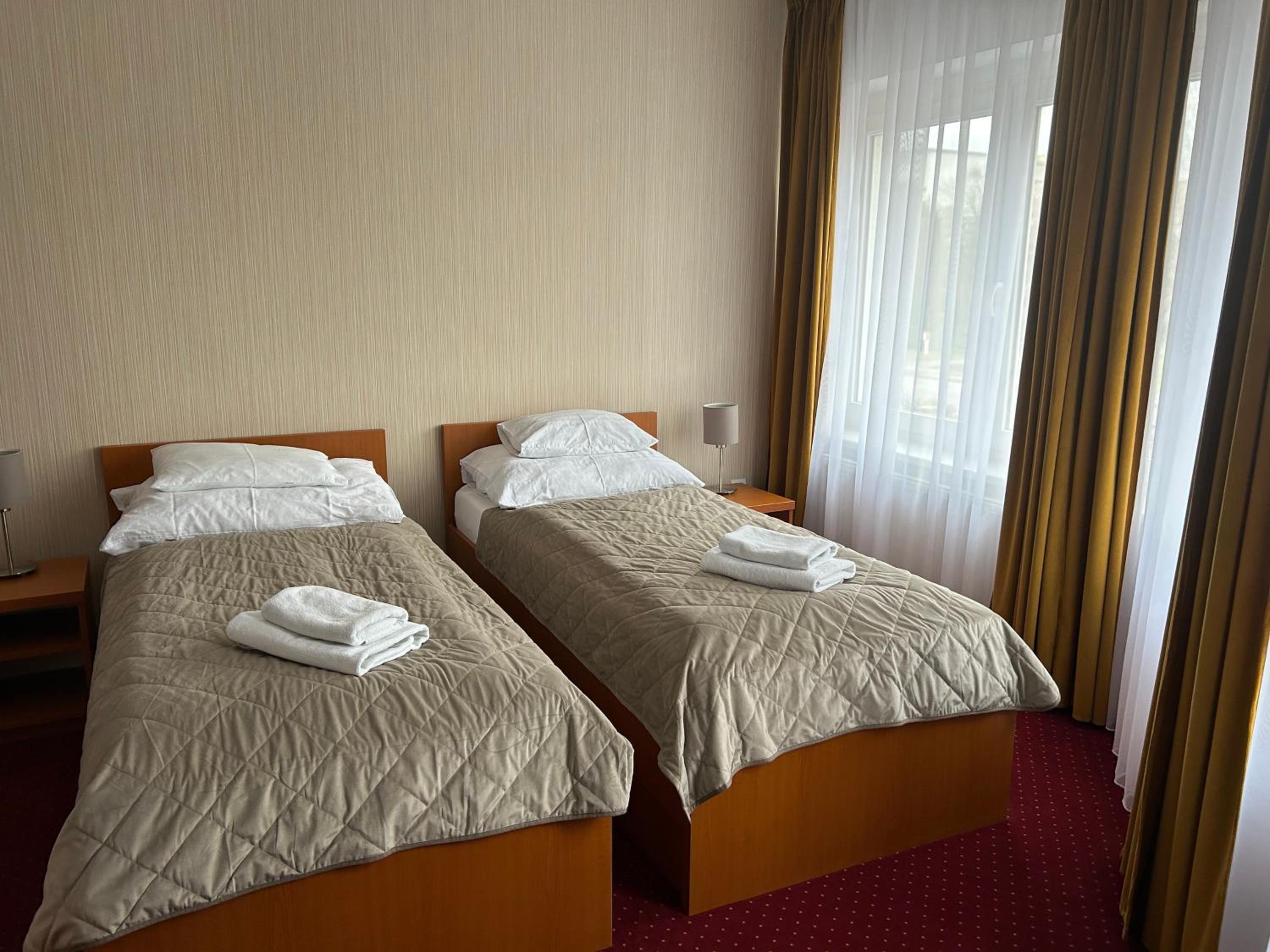 Standard Triple Room - Photo 13