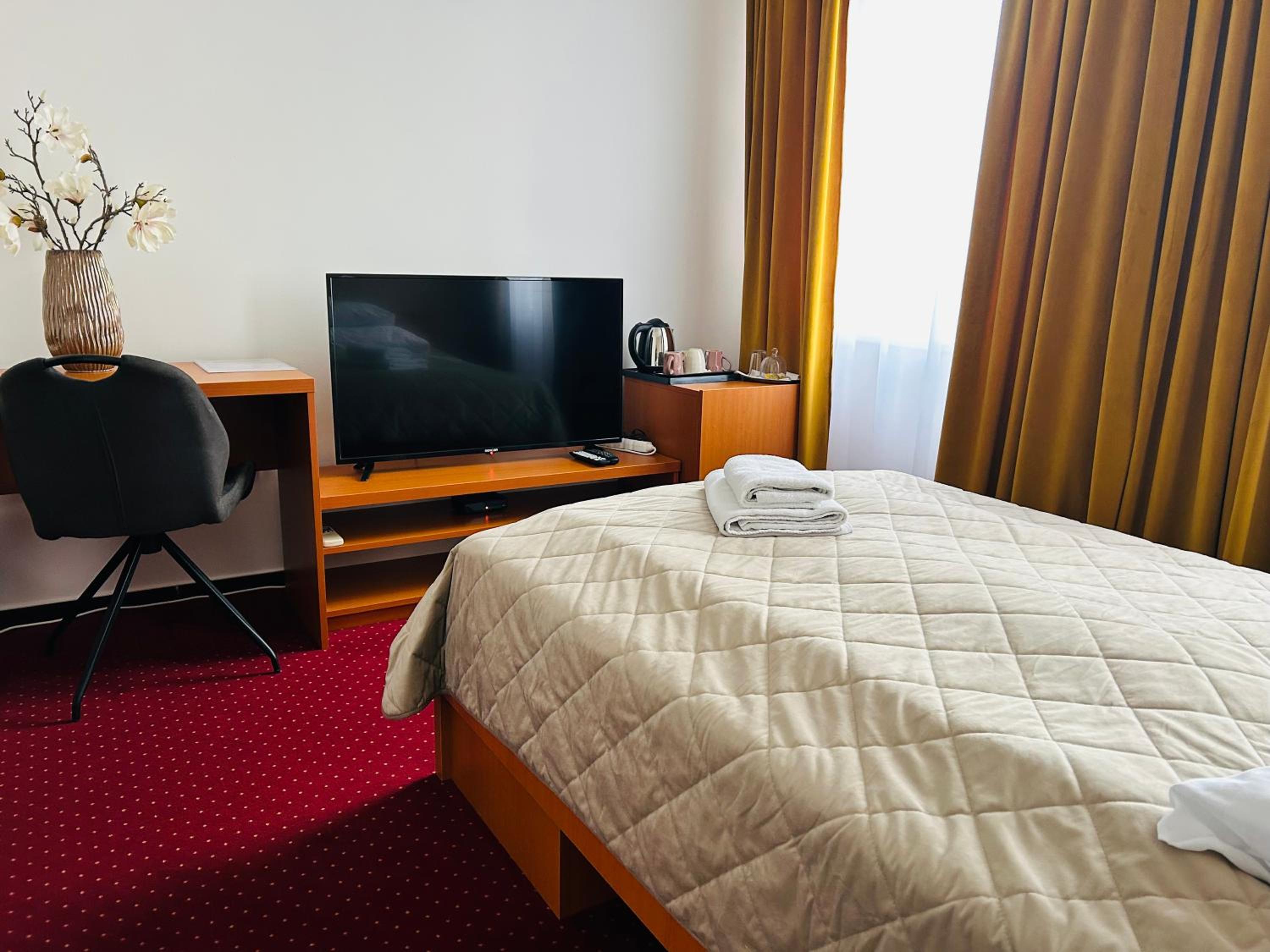 Standard Triple Room - Photo 17