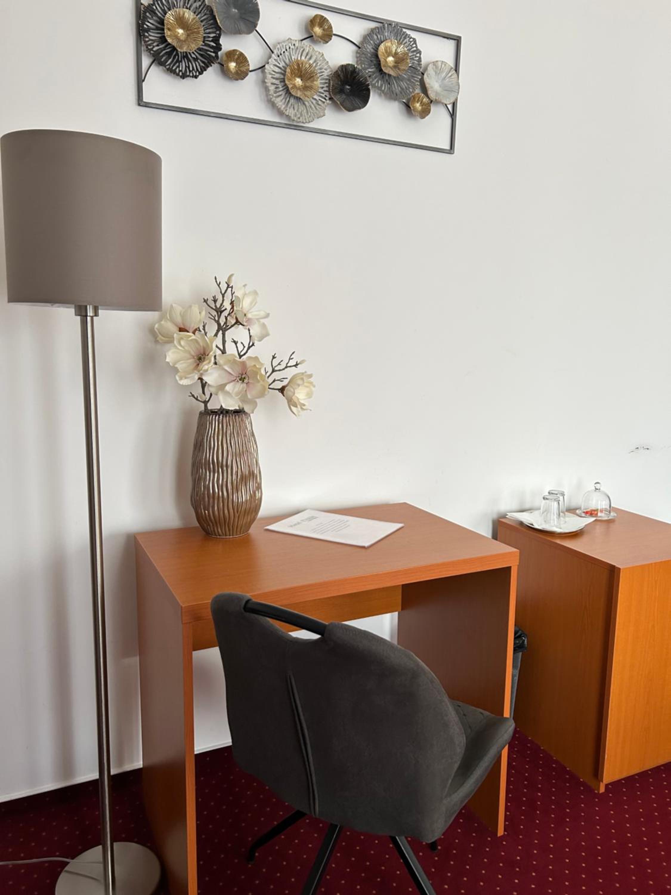 Standard Triple Room - Photo 19